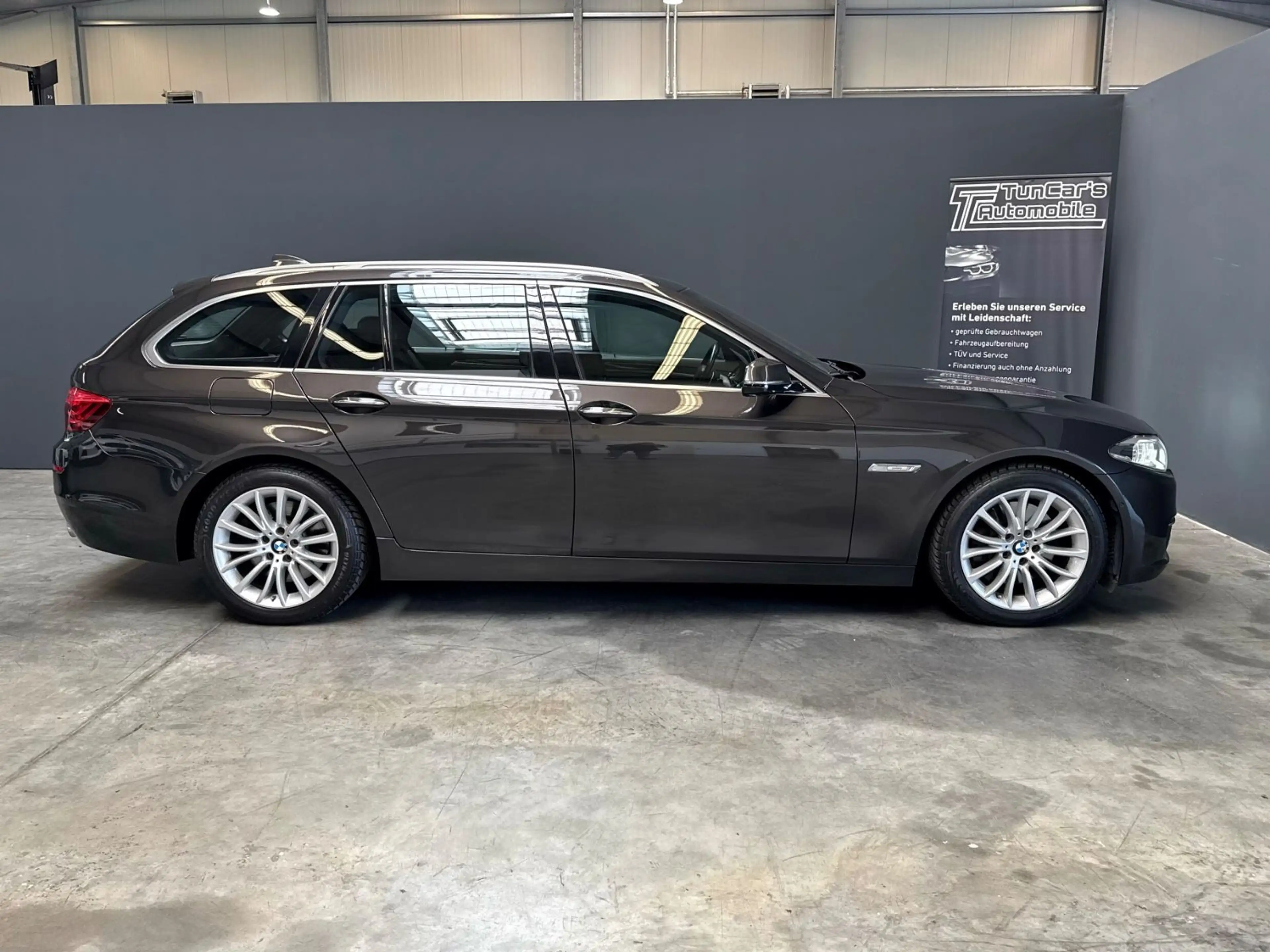 BMW 535 d Touring LED/HiFi/SurroundView/AHK/Panorama — photo 6