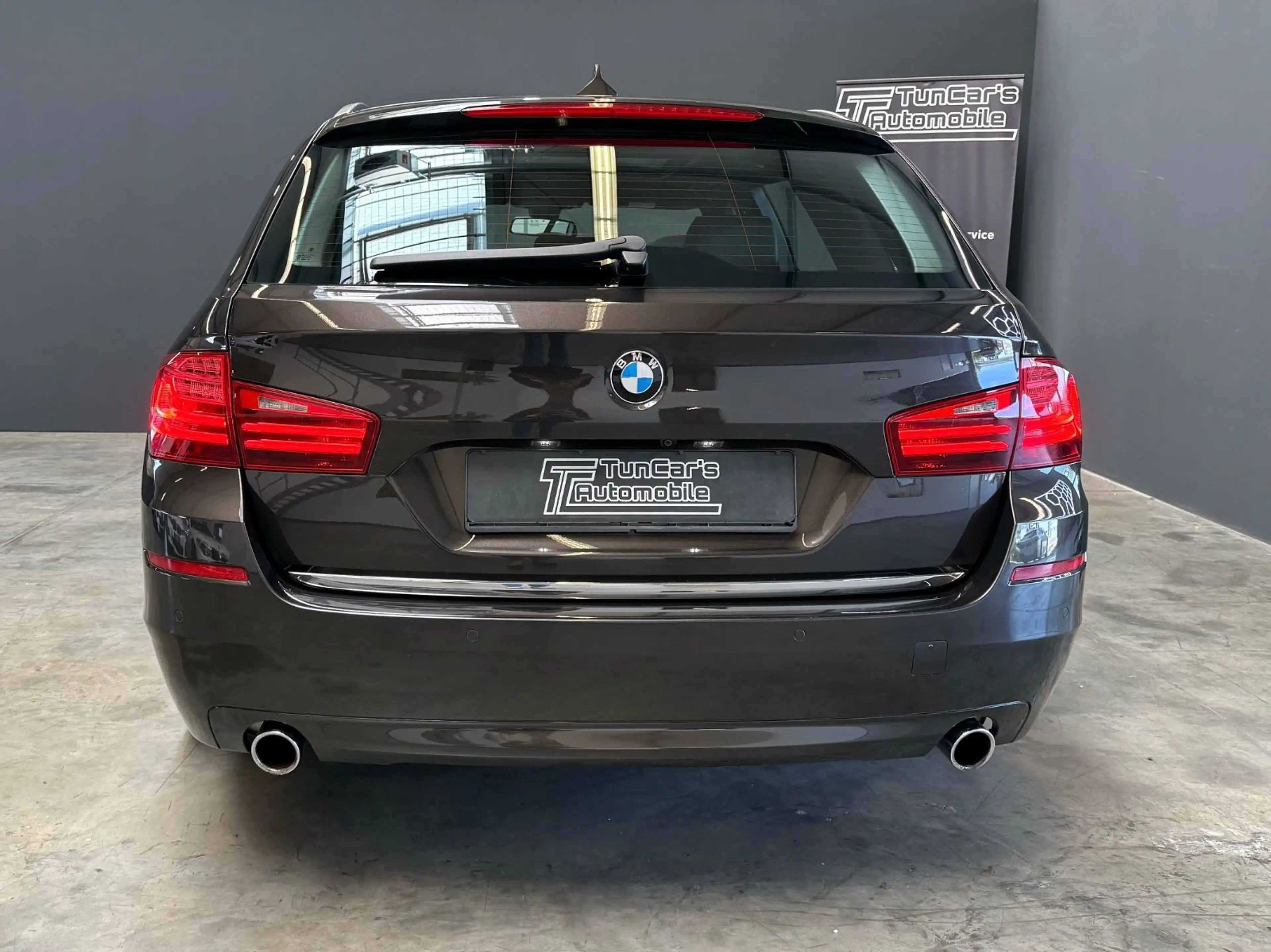 BMW 535 d Touring LED/HiFi/SurroundView/AHK/Panorama — photo 4