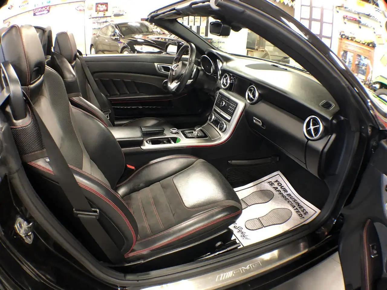 Mercedes-Benz SLC снимка Mercedes-Benz SLC