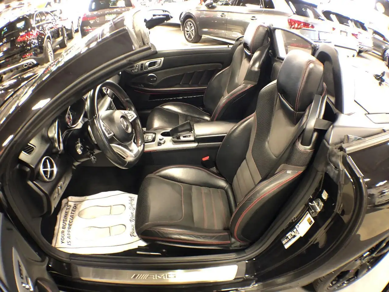 Mercedes-Benz SLC снимка Mercedes-Benz SLC
