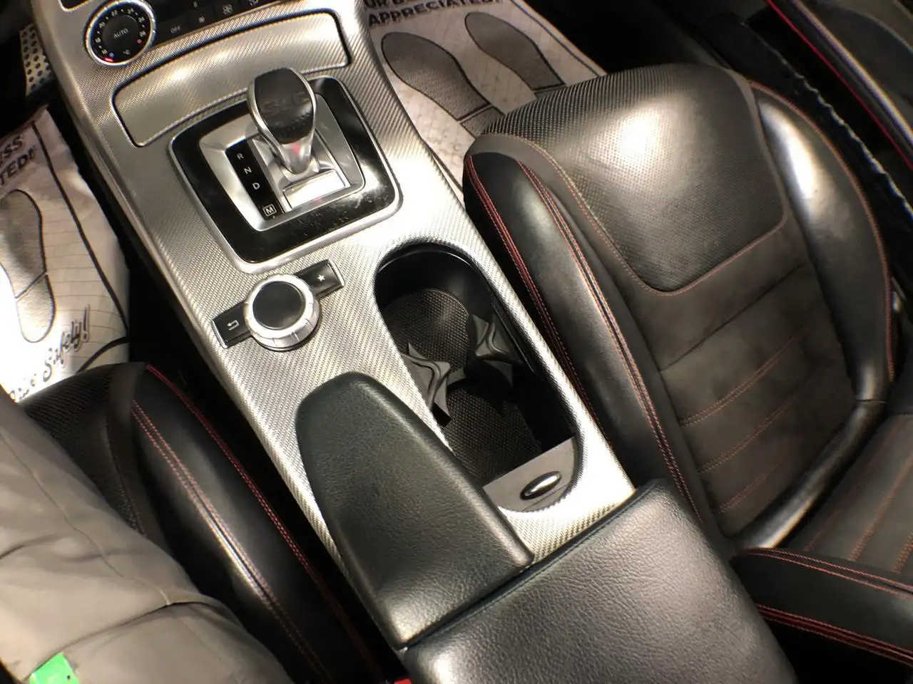 Mercedes-Benz SLC снимка Mercedes-Benz SLC