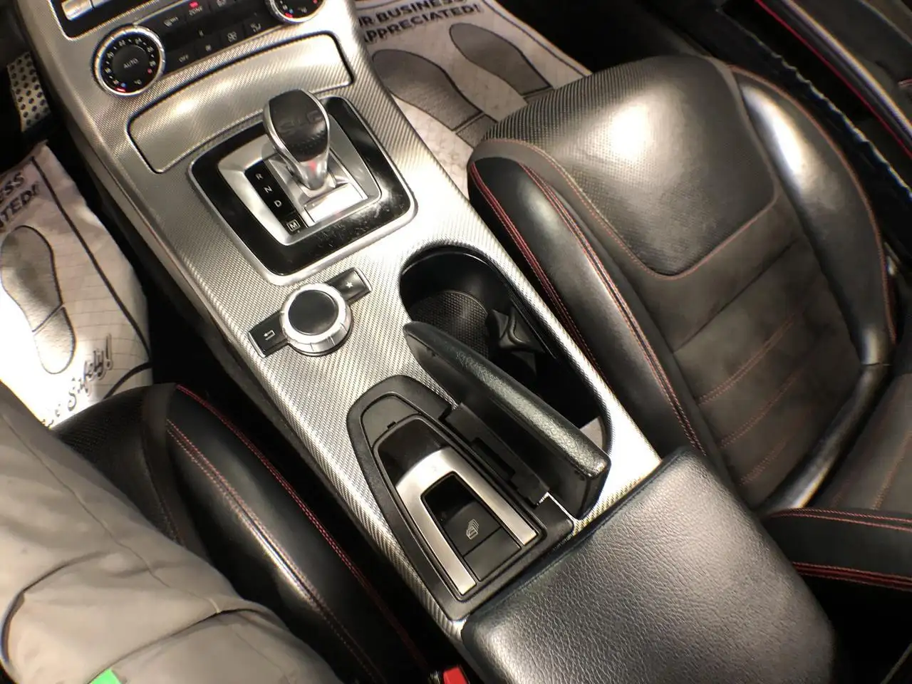Mercedes-Benz SLC снимка Mercedes-Benz SLC