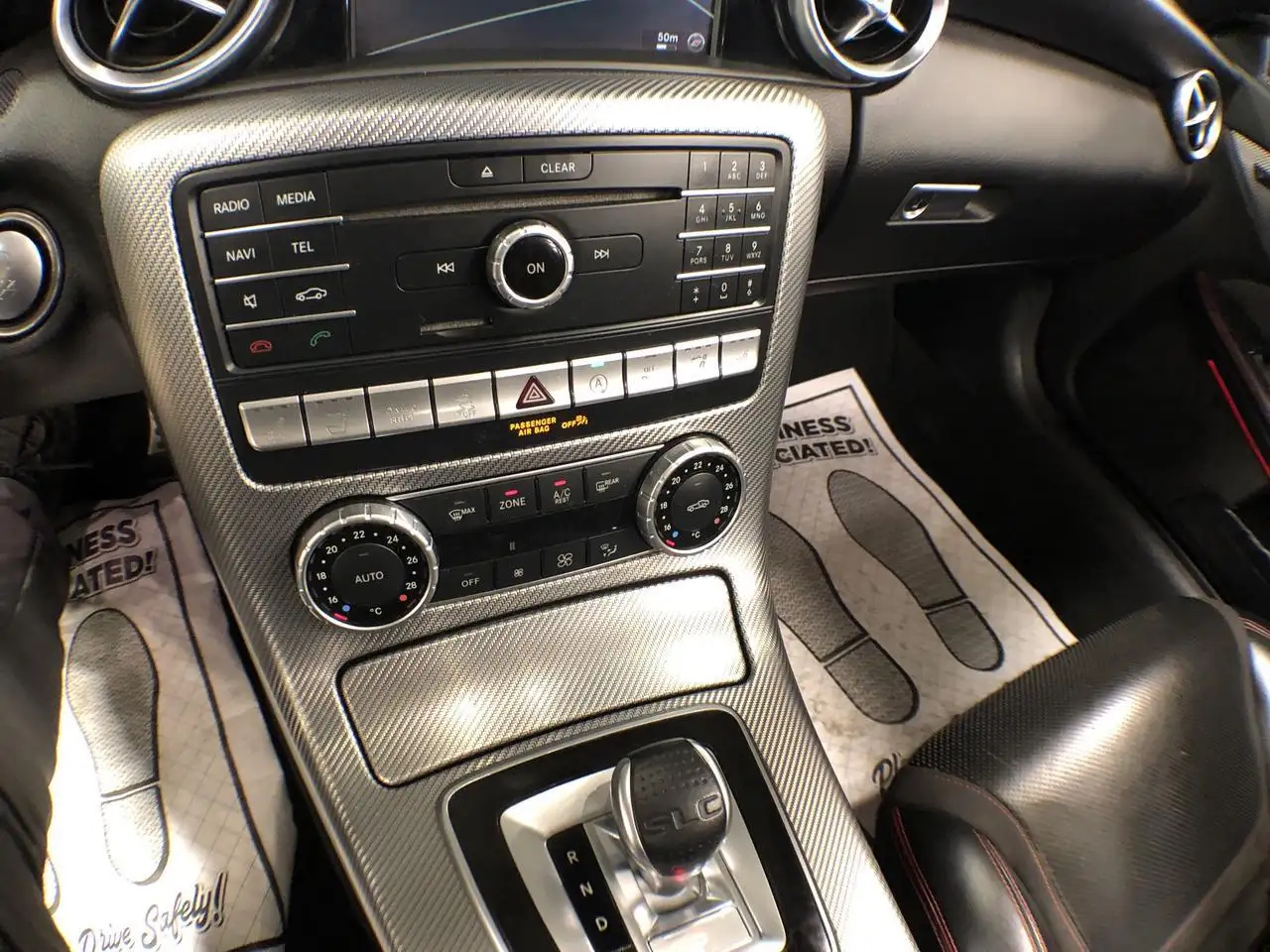 Mercedes-Benz SLC снимка Mercedes-Benz SLC