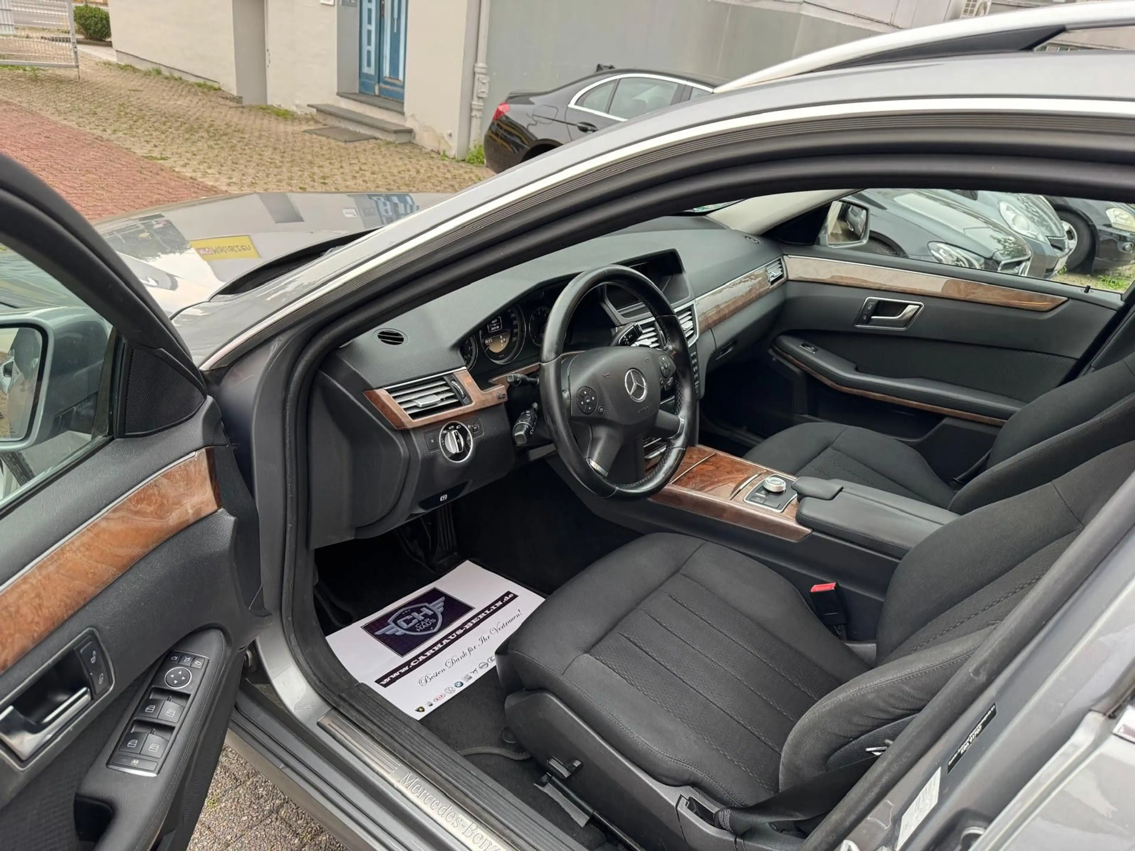 Mercedes-Benz E 250 T CDI BlueEfficiency Elegance*SD*AHK* — photo 9