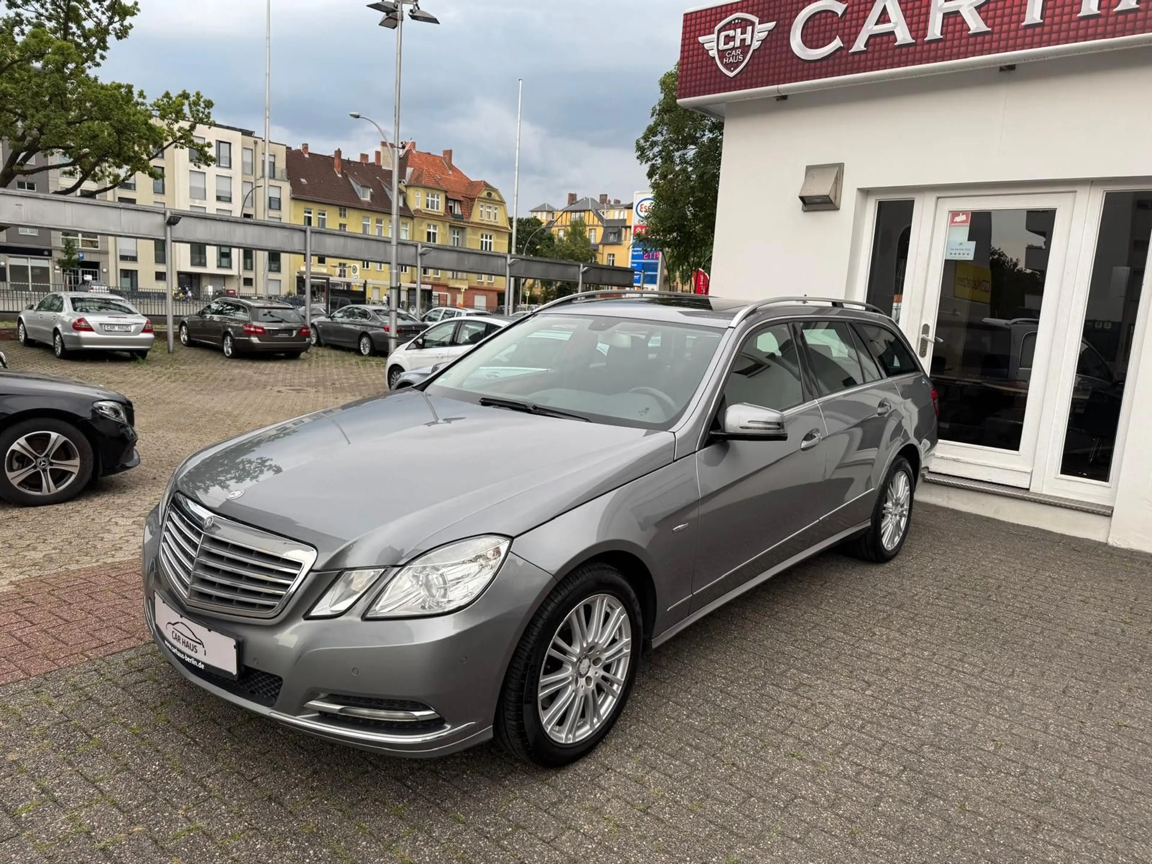 Mercedes-Benz E 250 T CDI BlueEfficiency Elegance*SD*AHK* — photo 3