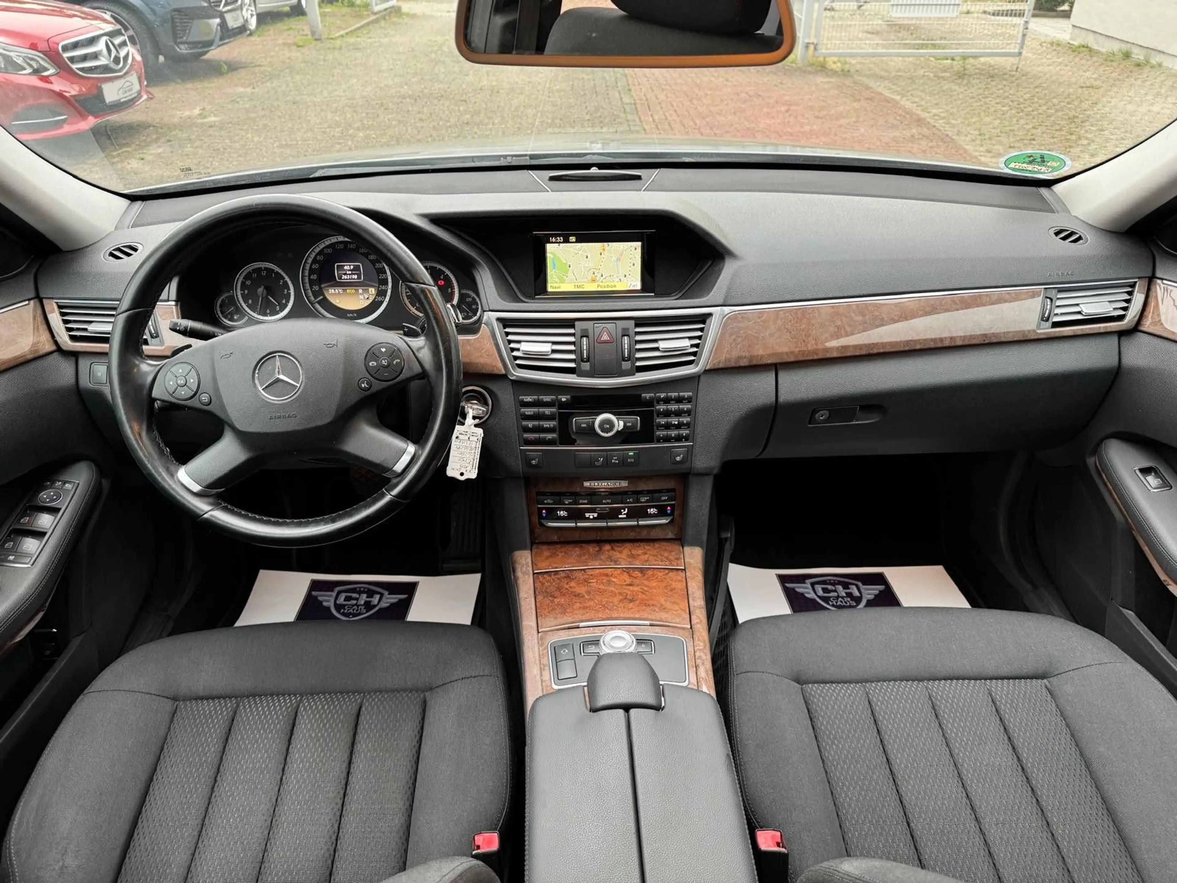 Mercedes-Benz E 250 T CDI BlueEfficiency Elegance*SD*AHK* — photo 10