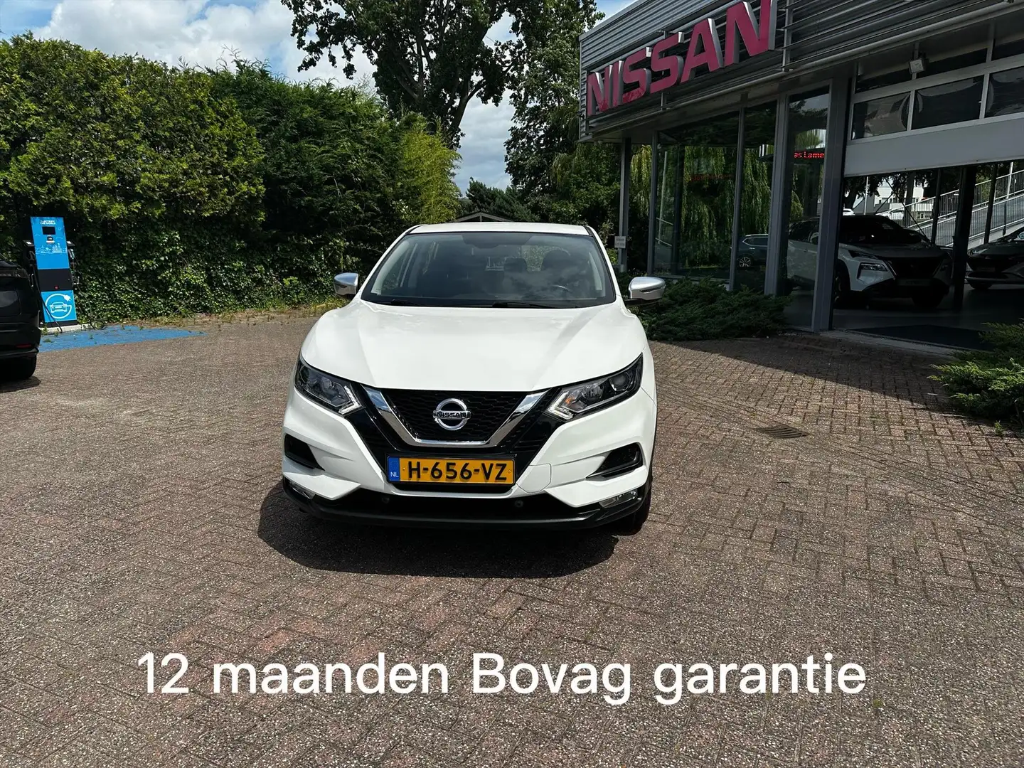 Nissan Qashqai 1.3 DIG-T 140pk Acenta SV Weiß - 2