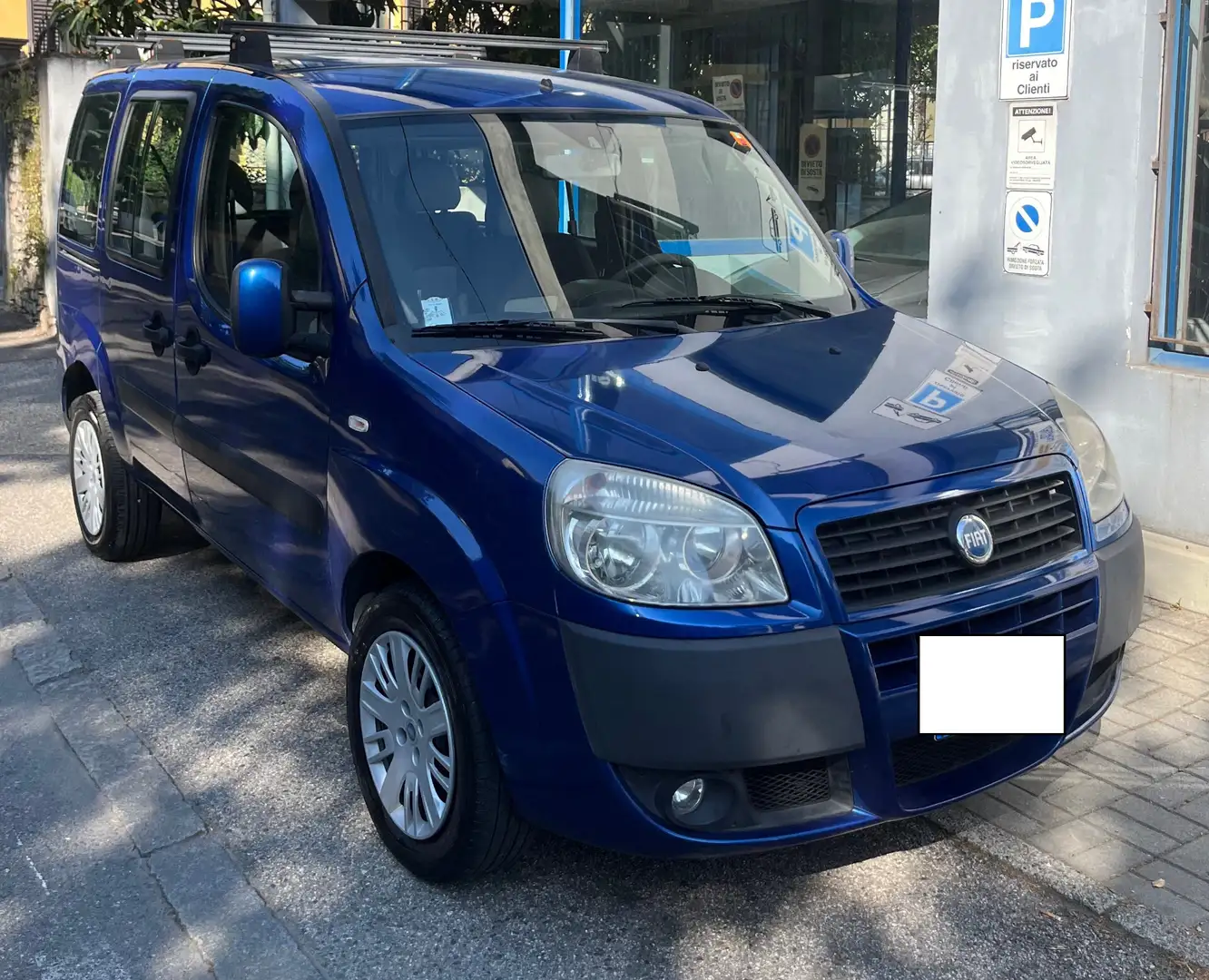 Fiat Doblo 1.9 MULTIJET - VETRATO - 5 POSTI Blauw - 1