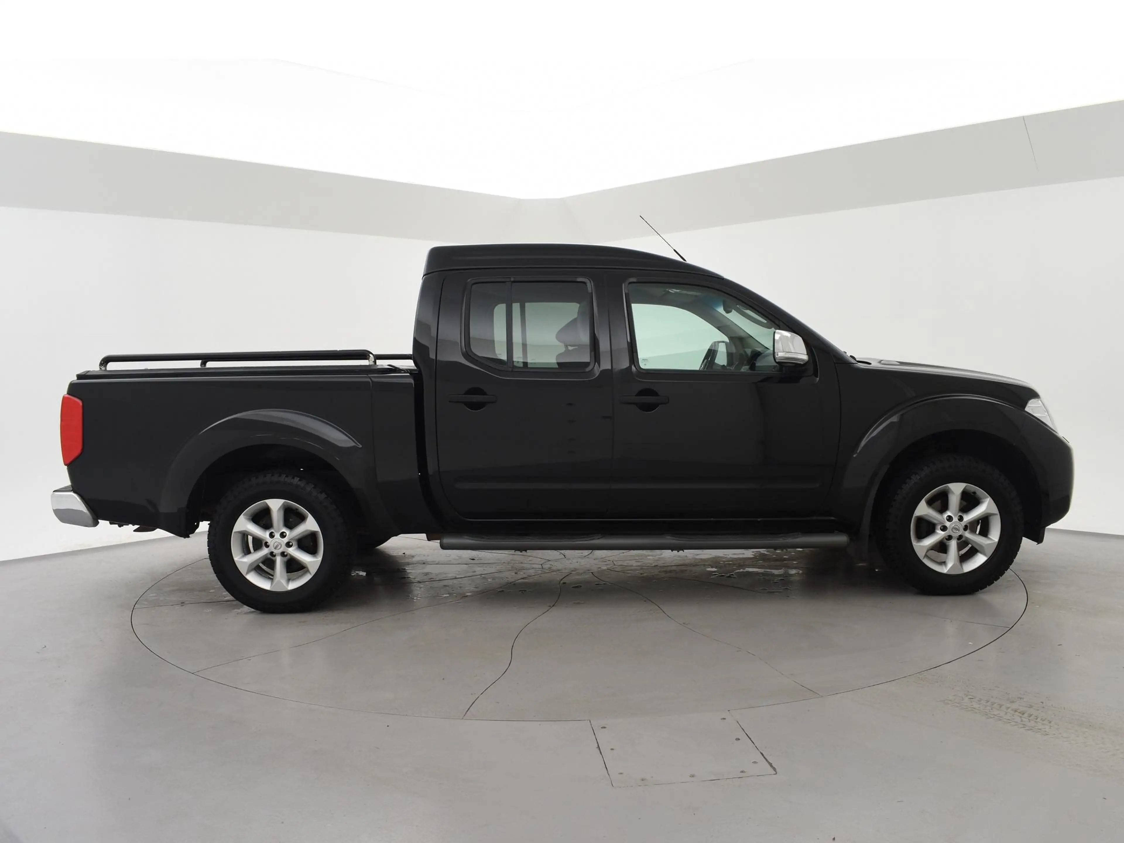 Nissan Navara 2.5 DCI 190 PK AUT. 4X4 5-PERSOONS DOUBLE CAB + 30 — photo 13