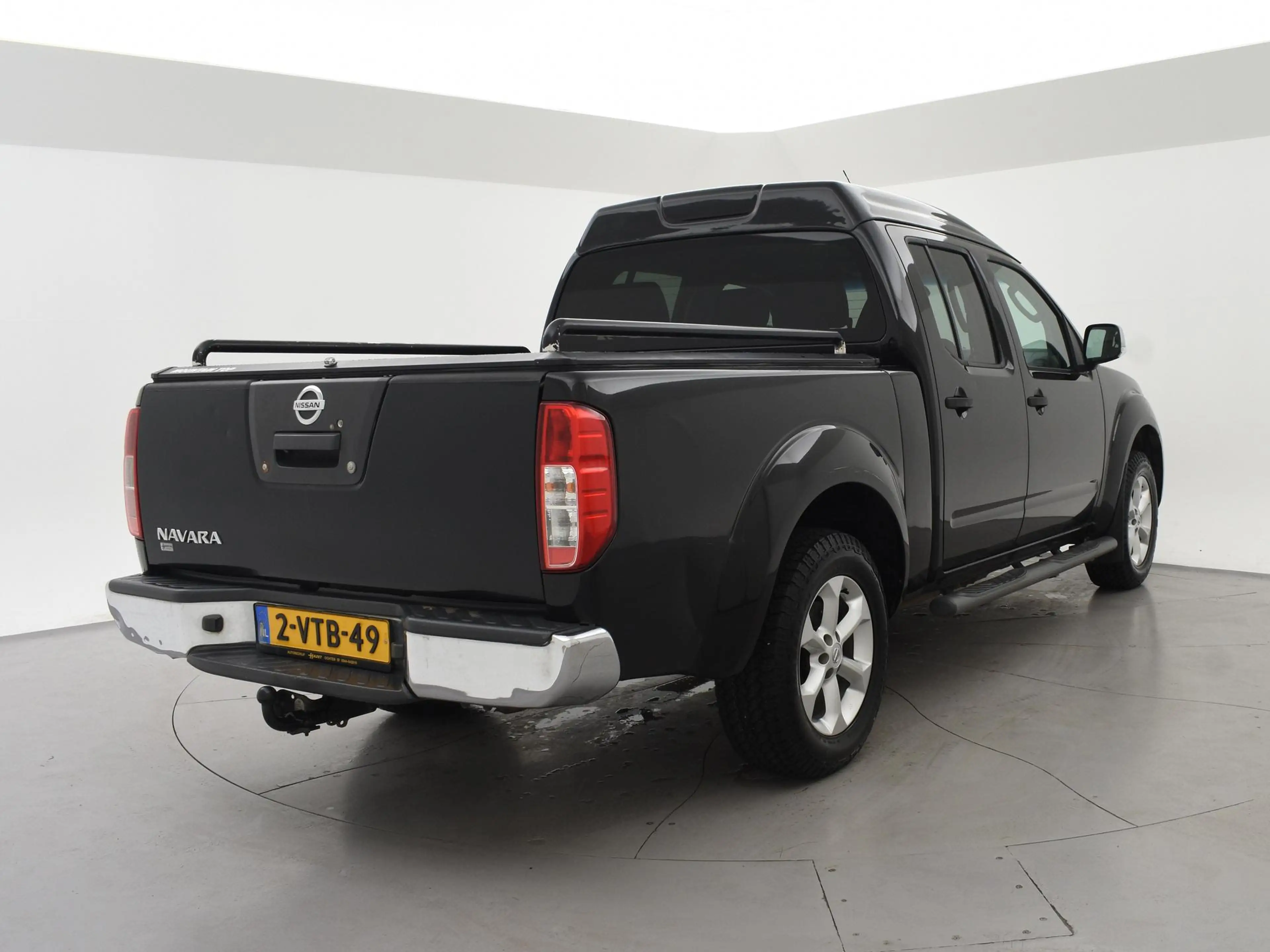 Nissan Navara 2.5 DCI 190 PK AUT. 4X4 5-PERSOONS DOUBLE CAB + 30 — photo 2