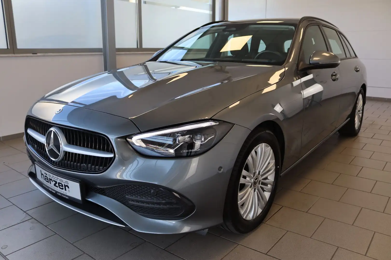 Mercedes-Benz C 200 d T 9G-Tronic *LED*NAV*PDC*RFK*DAB*SITZHZ* Grijs - 2