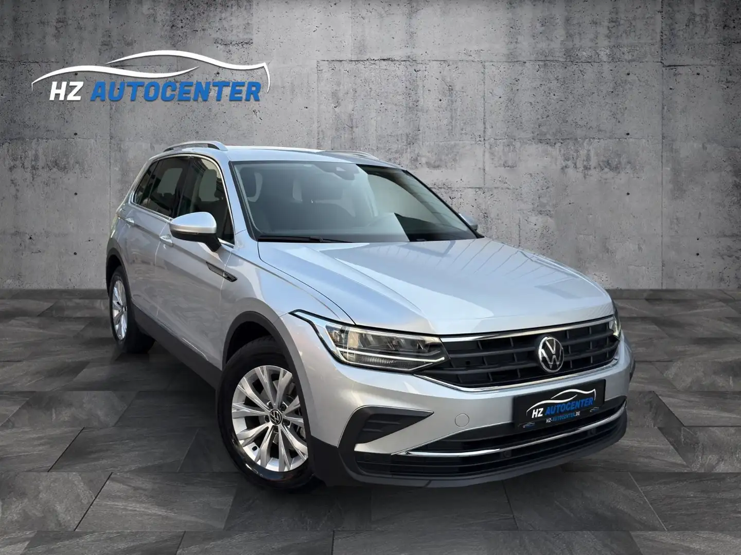 Volkswagen Tiguan Life 1.5 TSI*APPLE*LED*ACC*LANE*SIDE Silber - 1