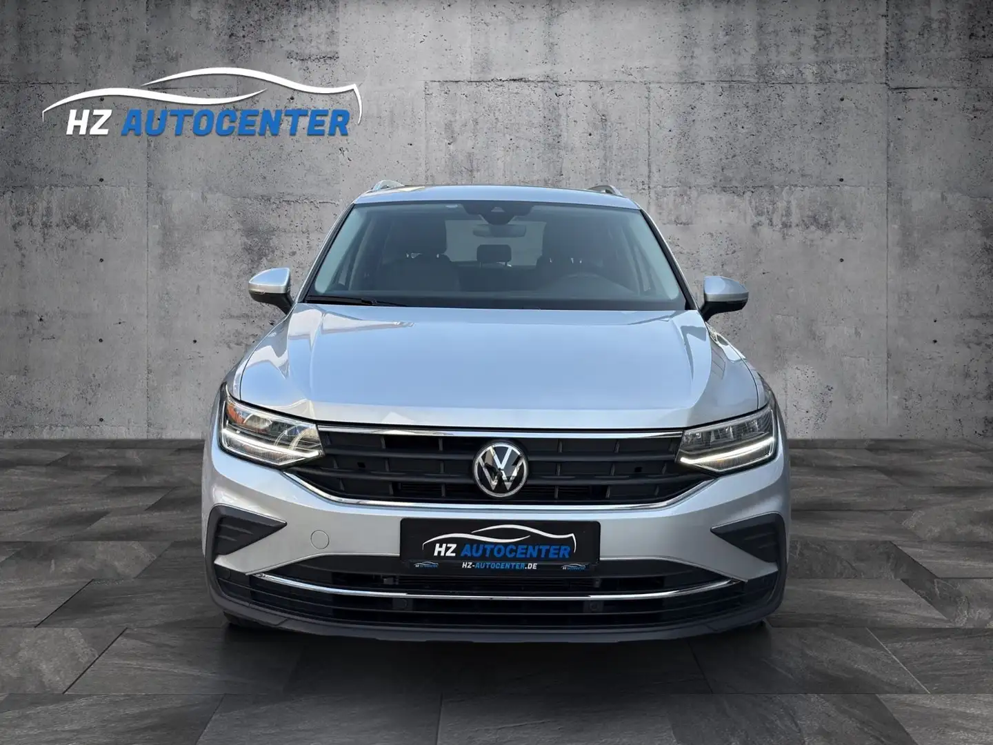 Volkswagen Tiguan Life 1.5 TSI*APPLE*LED*ACC*LANE*SIDE Silber - 2