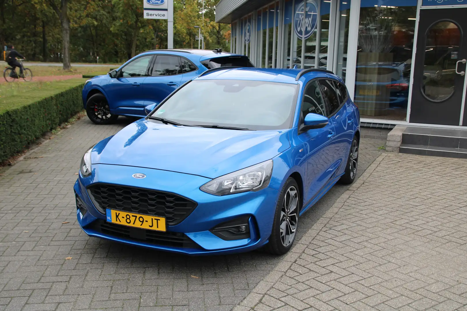 Ford Focus Wagon 1.0 EcoBoost 125 PK Hybrid ST Line X Busines Blauw - 2
