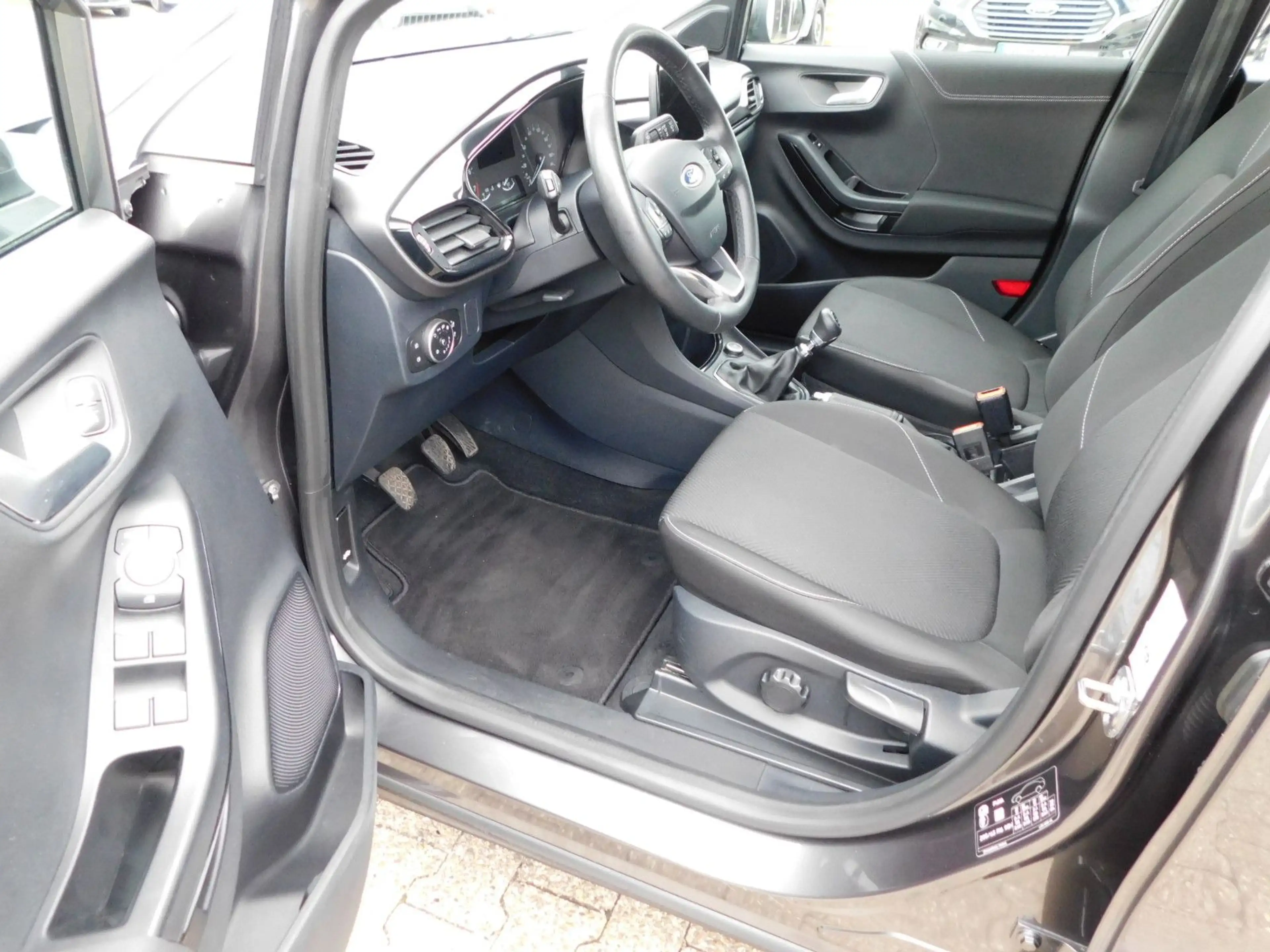 Ford Puma Cool & Connect — photo 9