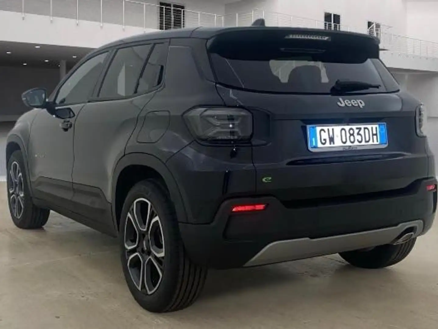 Jeep Avenger e-hybrid mhev Altitude fwd 110cv edct6 Zwart - 2