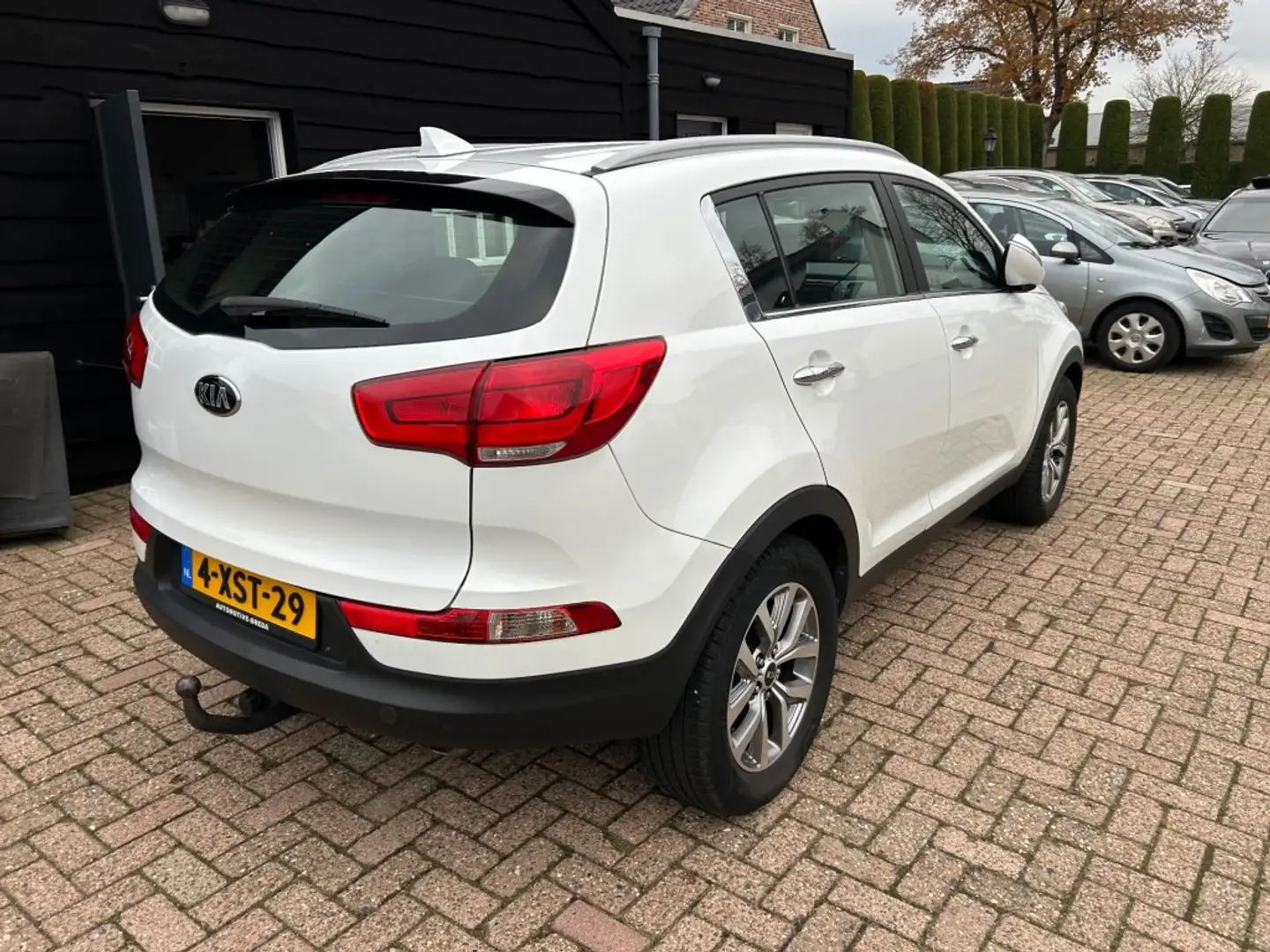 Kia Sportage 2.0 BusinessLine Blanc - 2