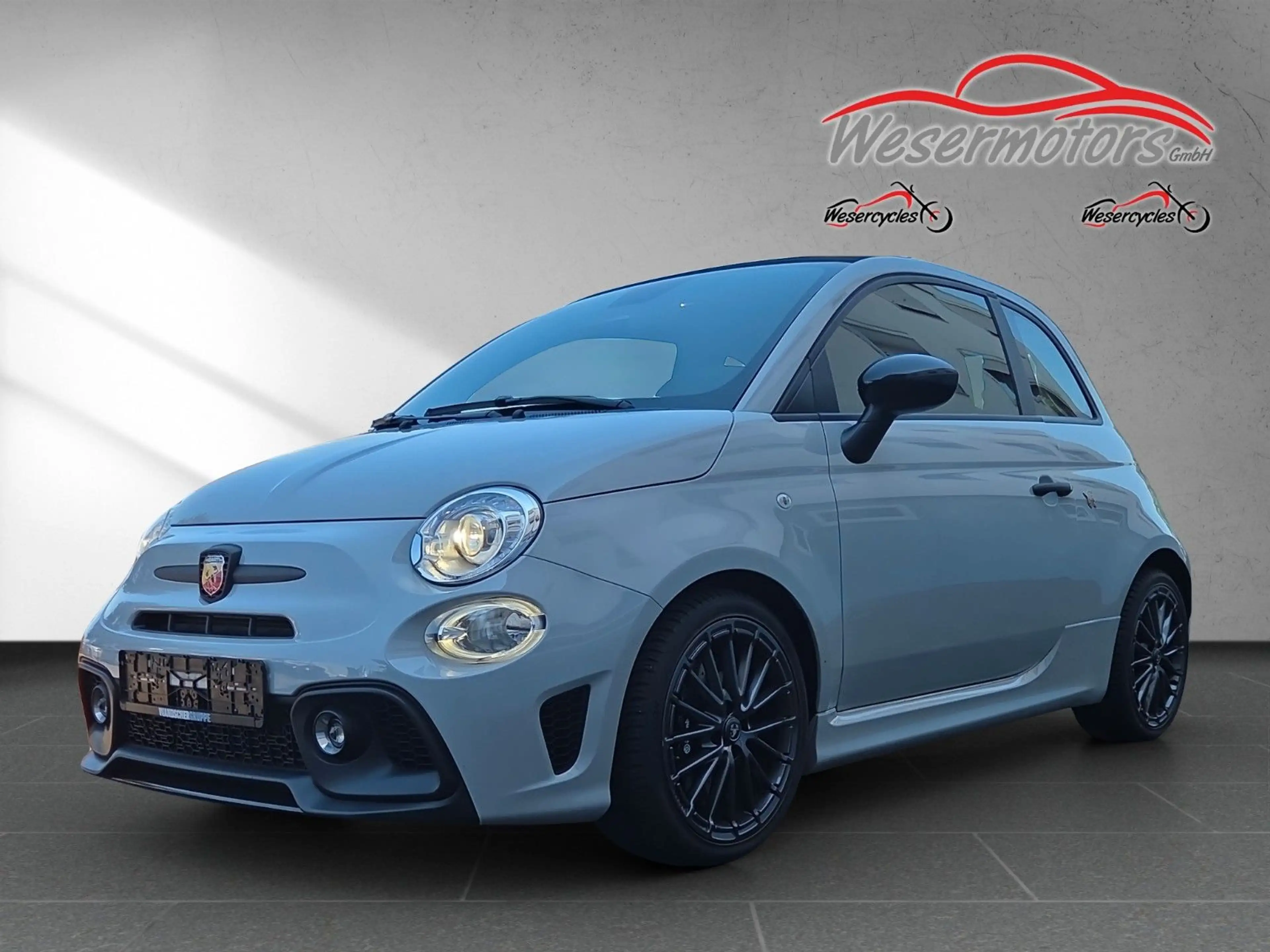 Abarth 500 Cabrio 695 C / Neuwagenzustand