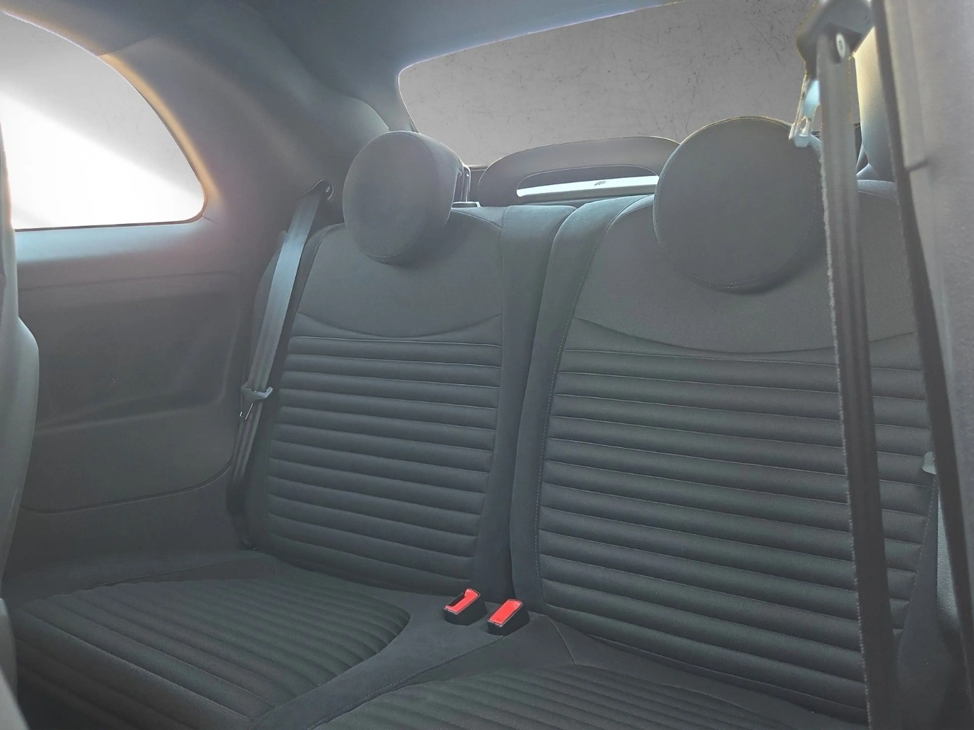 Abarth 500 Cabrio 695 C / Neuwagenzustand — photo 14