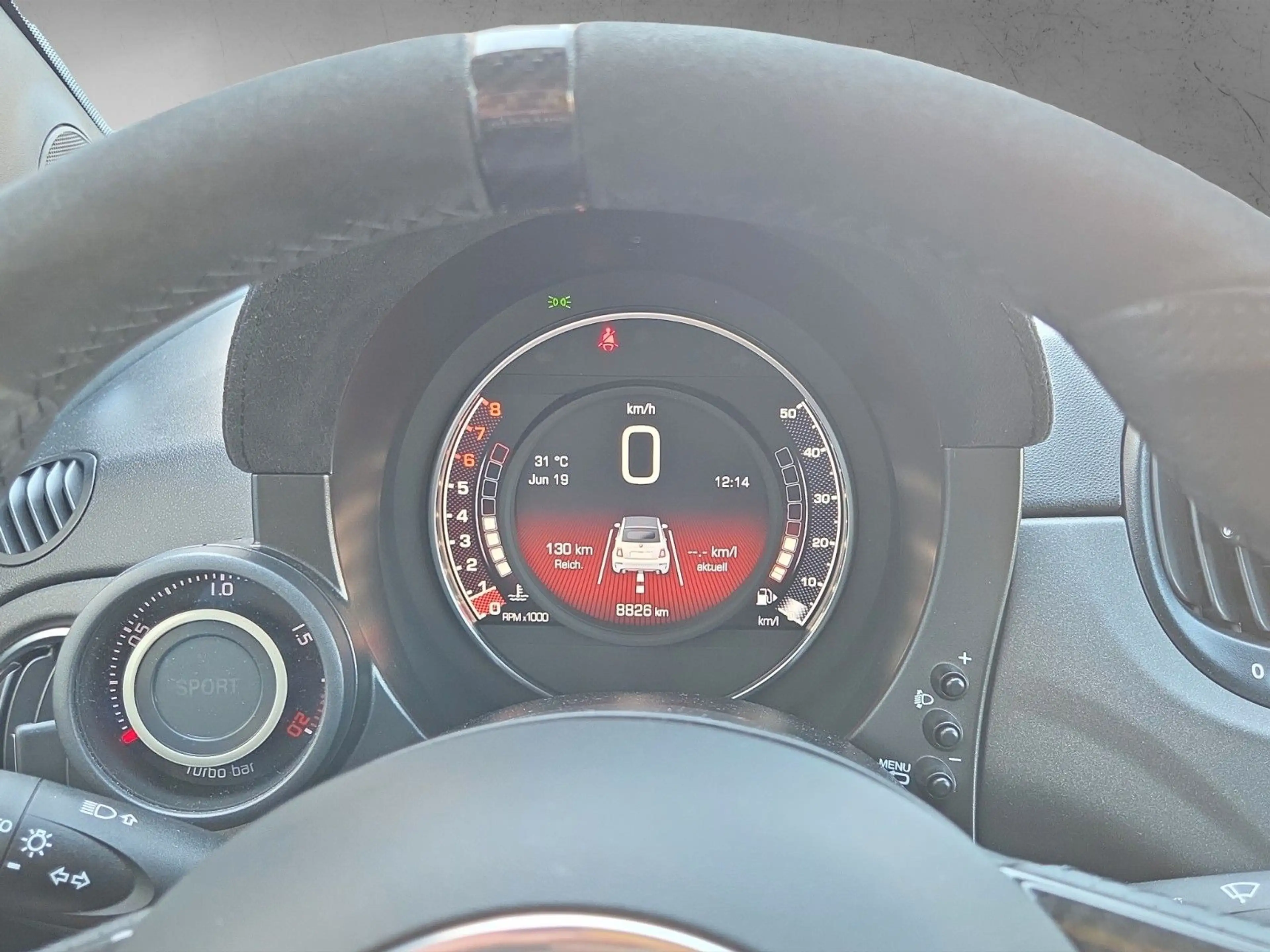 Abarth 500 Cabrio 695 C / Neuwagenzustand — photo 11