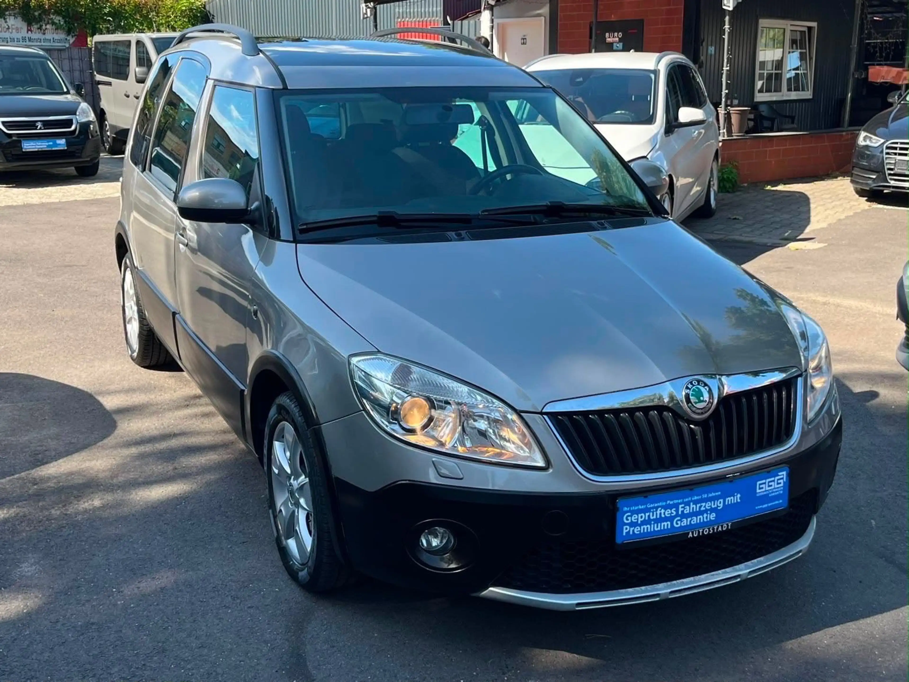 Skoda Roomster Active, Panorama , Neue Kette.Garantie