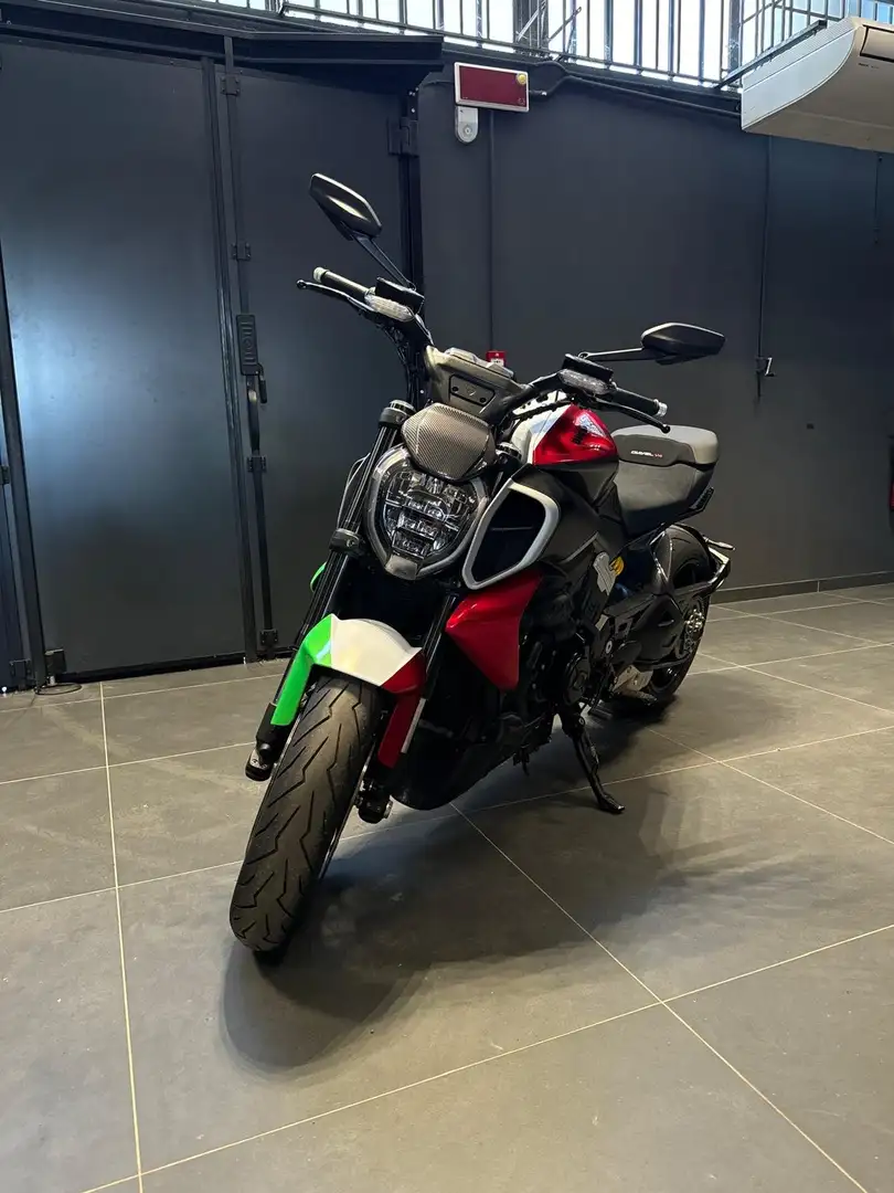 Ducati Diavel V4  *AKRAPOVIC* - 2