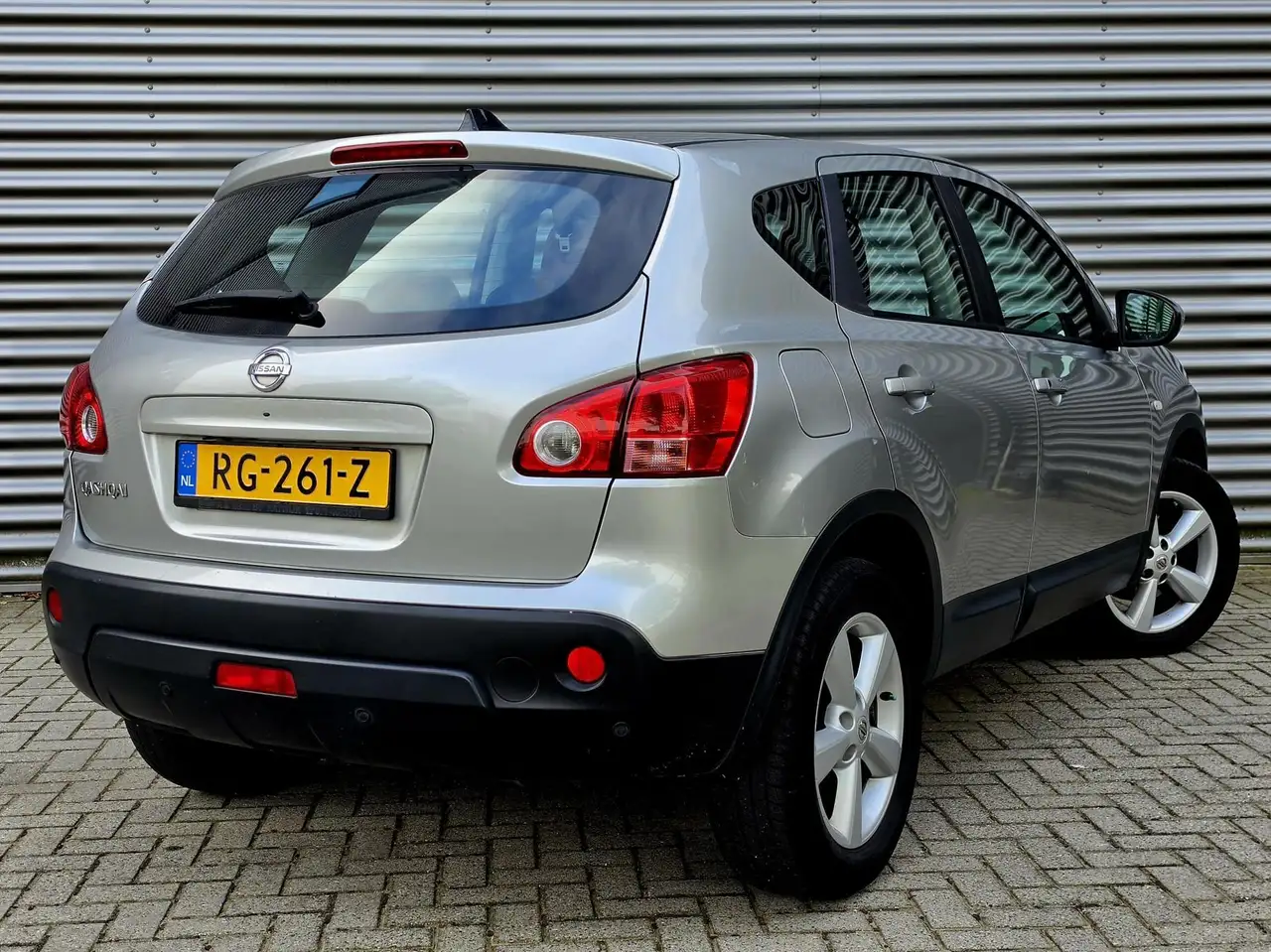 NISSAN QASHQAI - 1.6 114ch - 184 915KMS - TOIT PANORAMIQUE - CLIMATISATION -- VOLANT EN CUIR