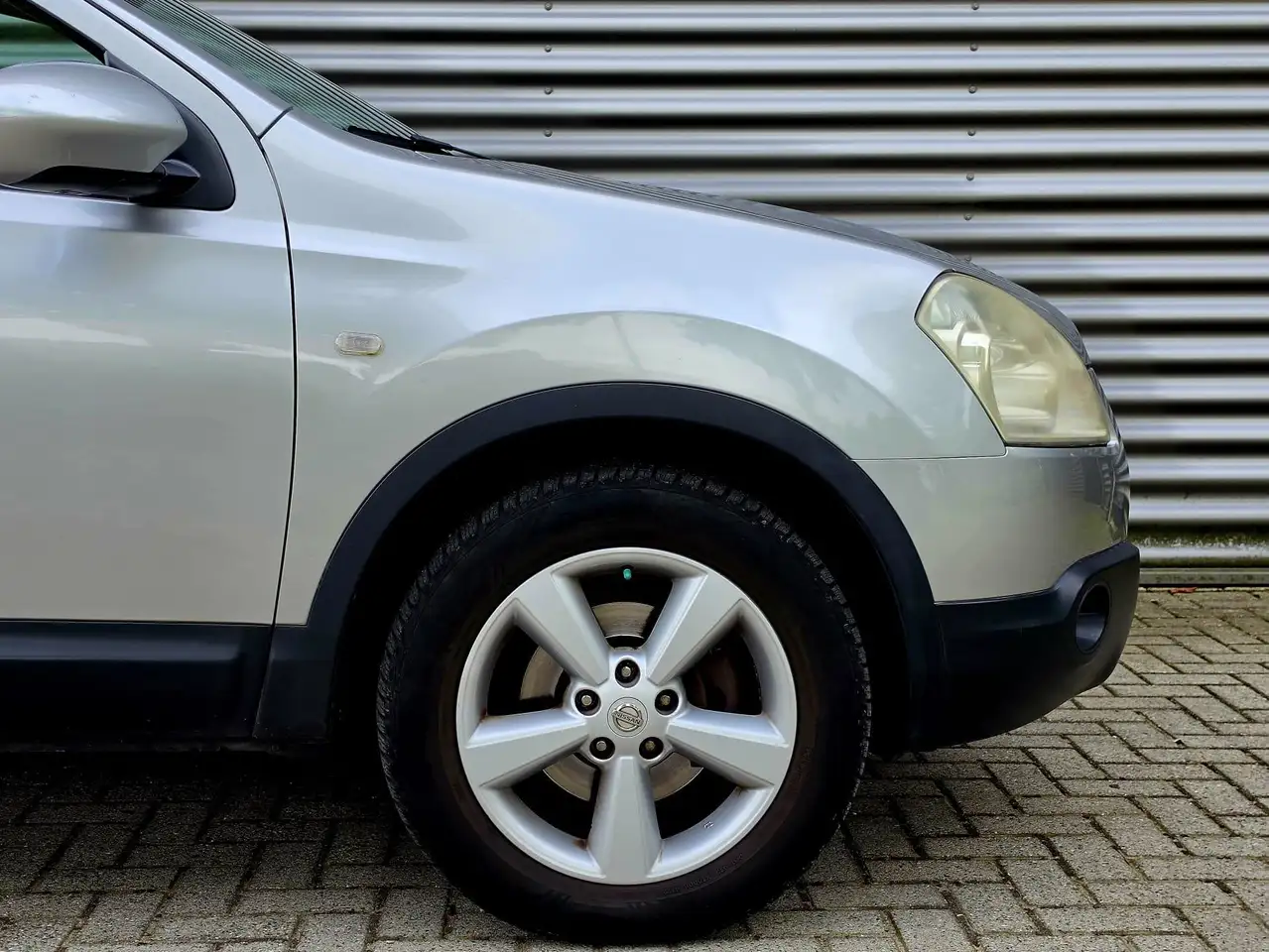 NISSAN QASHQAI - 1.6 114ch - 184 915KMS - TOIT PANORAMIQUE - CLIMATISATION -- VOLANT EN CUIR