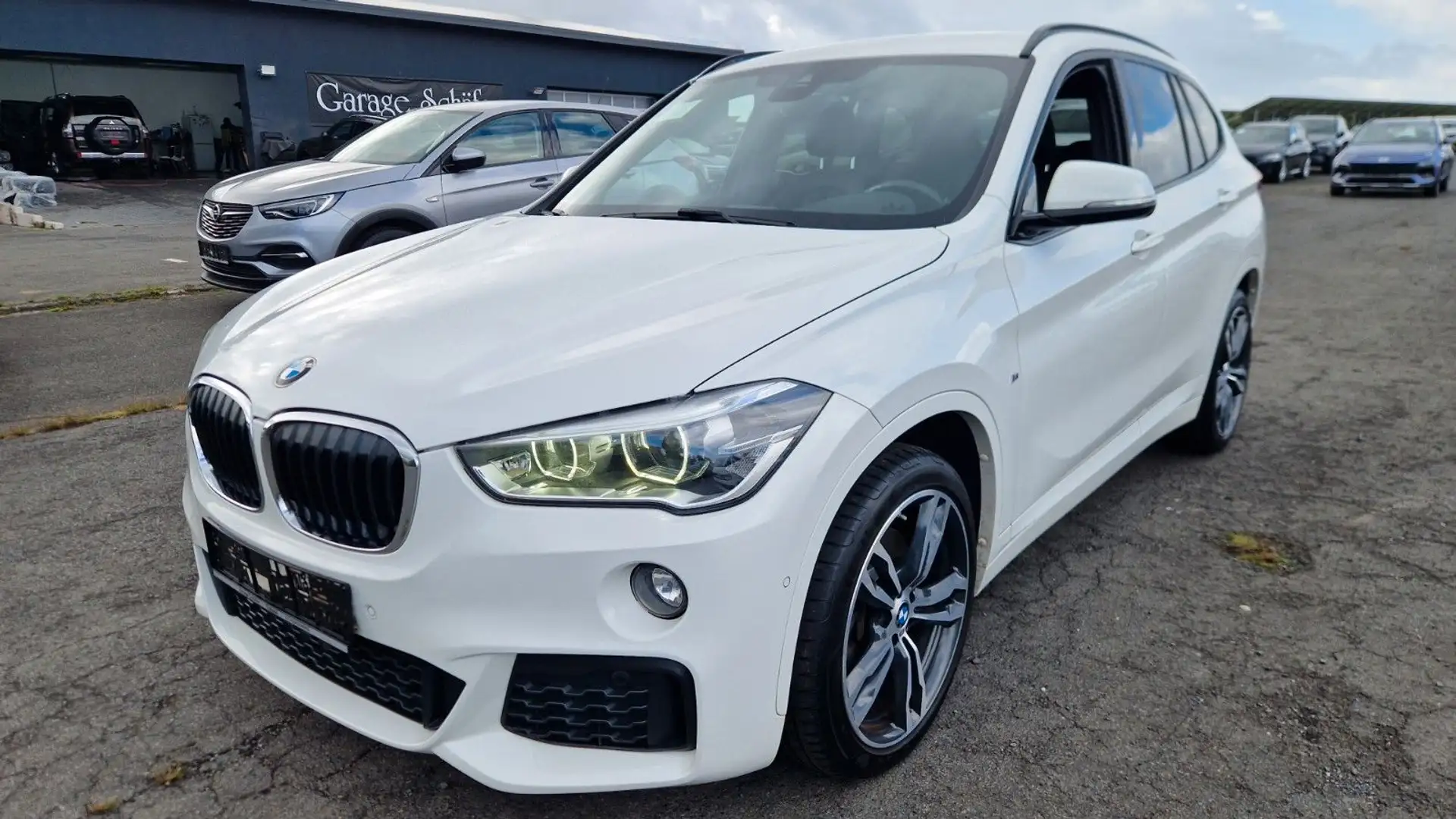 BMW X1 xDrive 20 d M Sport Leder Navi LED Blanc - 1