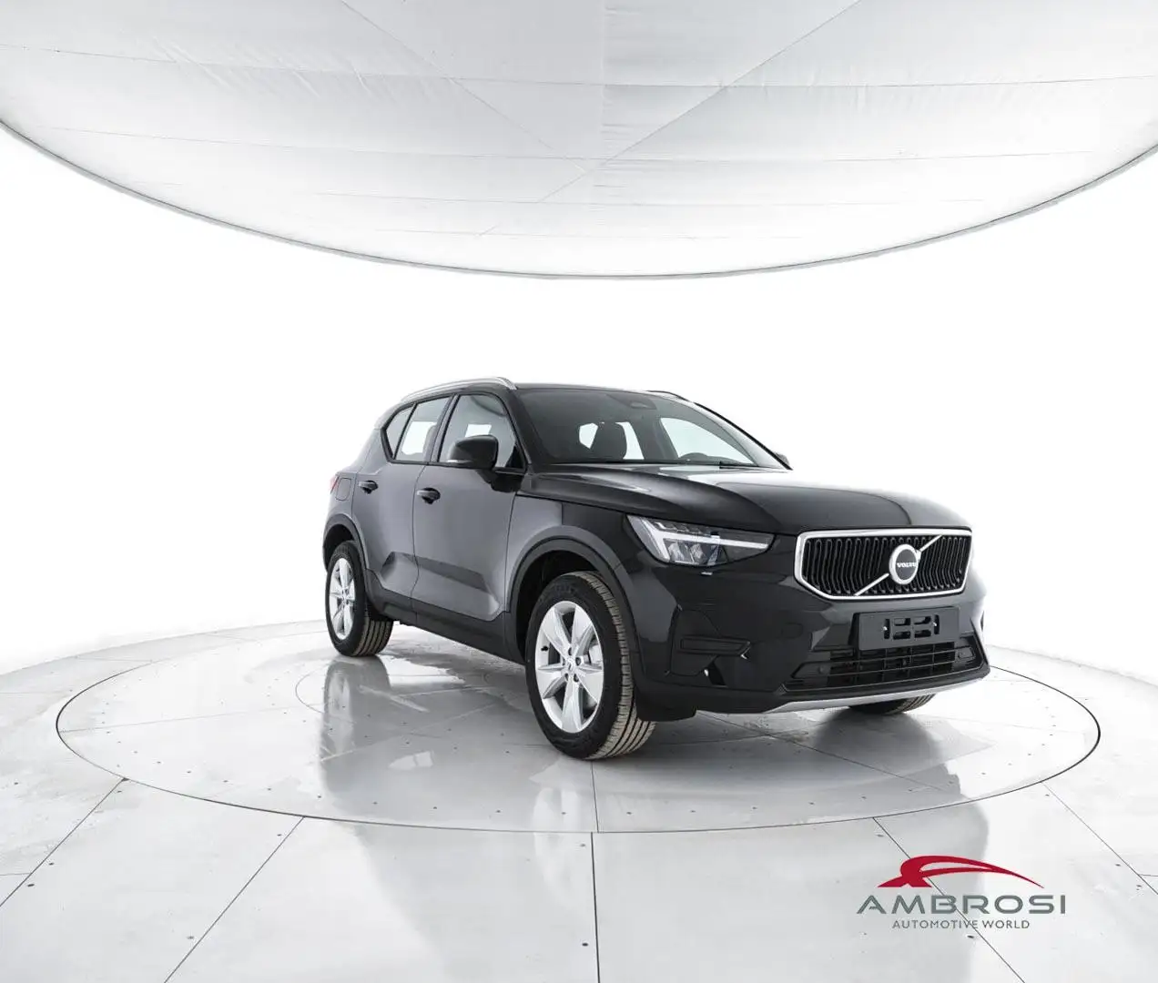 Volvo XC40 B3 Mild hybrid Benzina Core Fekete - 2