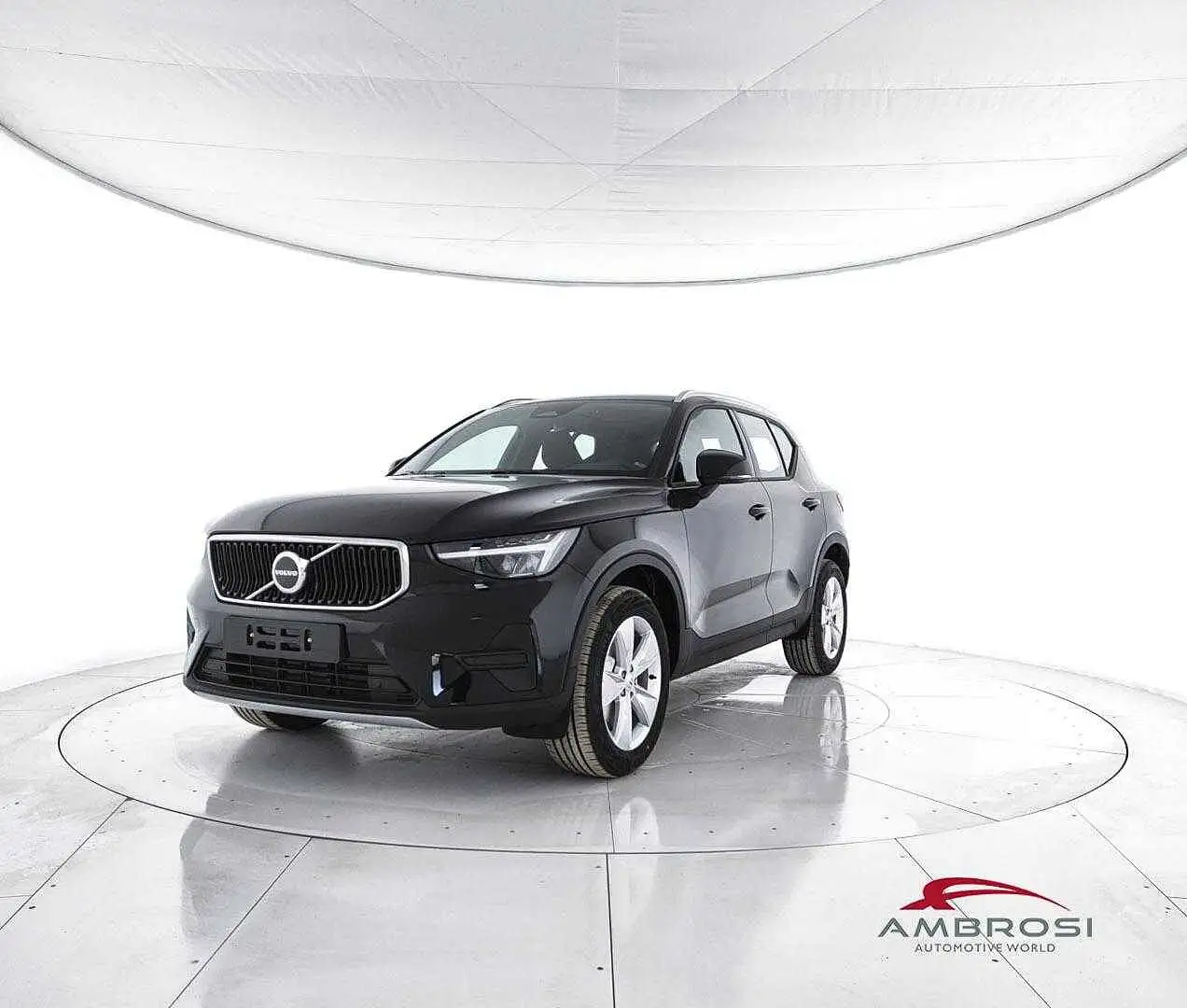 Volvo XC40 B3 Mild hybrid Benzina Core Černá - 1