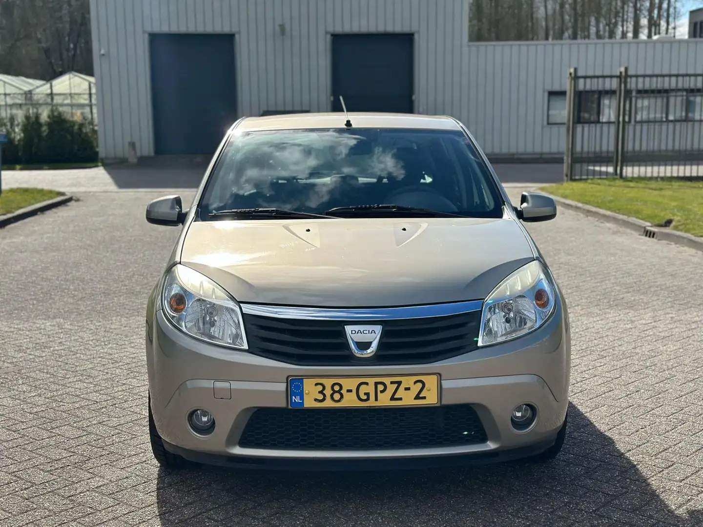 Dacia Sandero 1.4 Lauréate/APK TOT 13-02-2026 Gris - 2