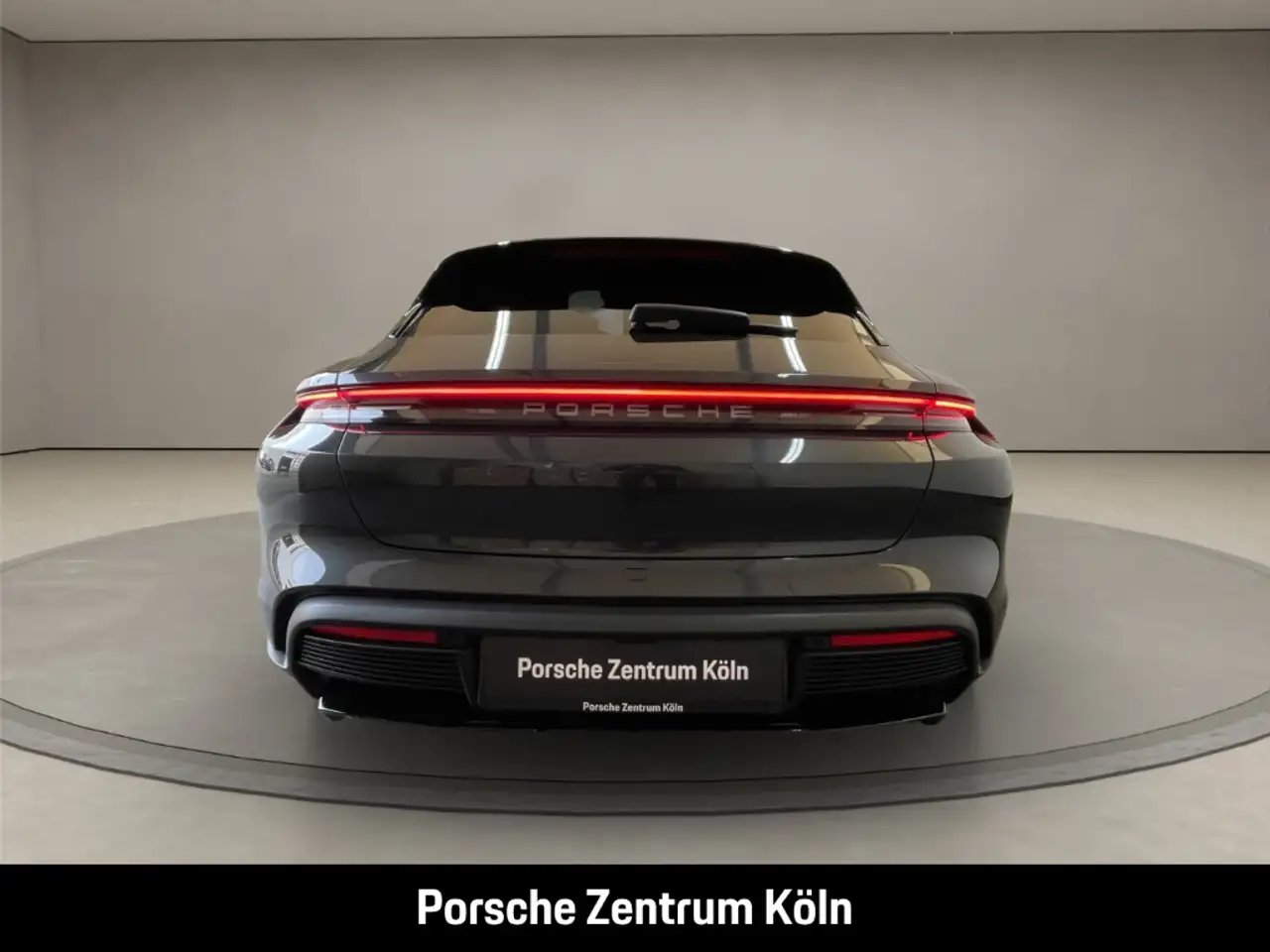 Porsche Taycan 4S Cross Turismo HA-Lenkung InnoDrive 4