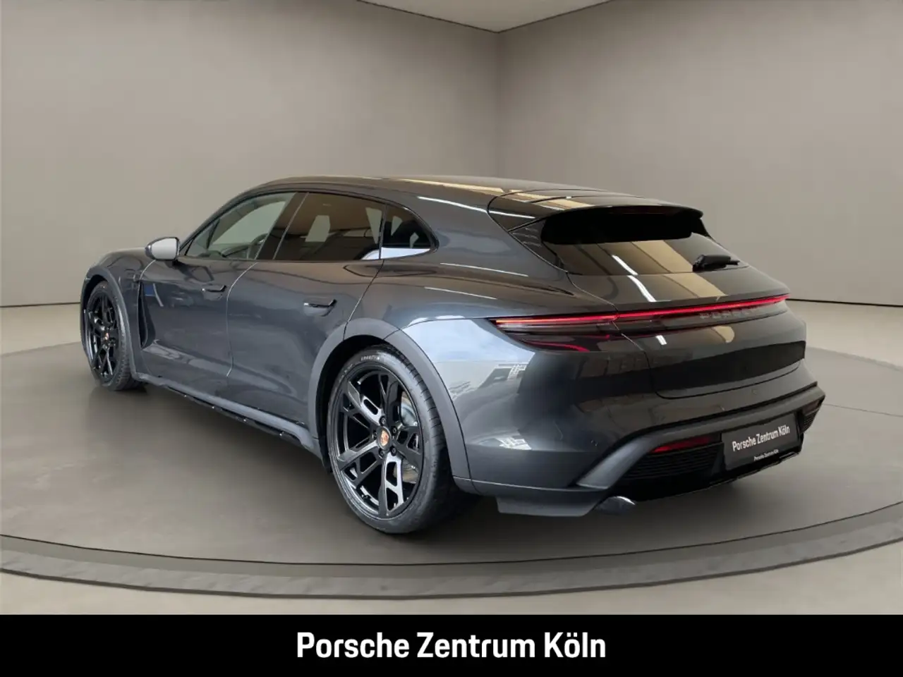 Porsche Taycan 4S Cross Turismo HA-Lenkung InnoDrive 3
