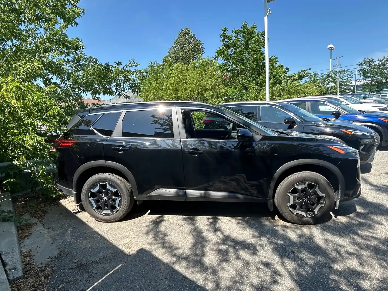 Nissan Rogue снимка Nissan Rogue