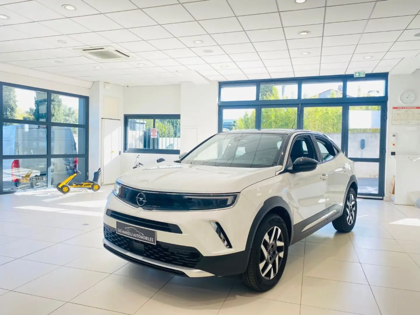 Opel Mokka 1.2 Turbo 130 ch ELEGANCE AUTO Blanc - 1