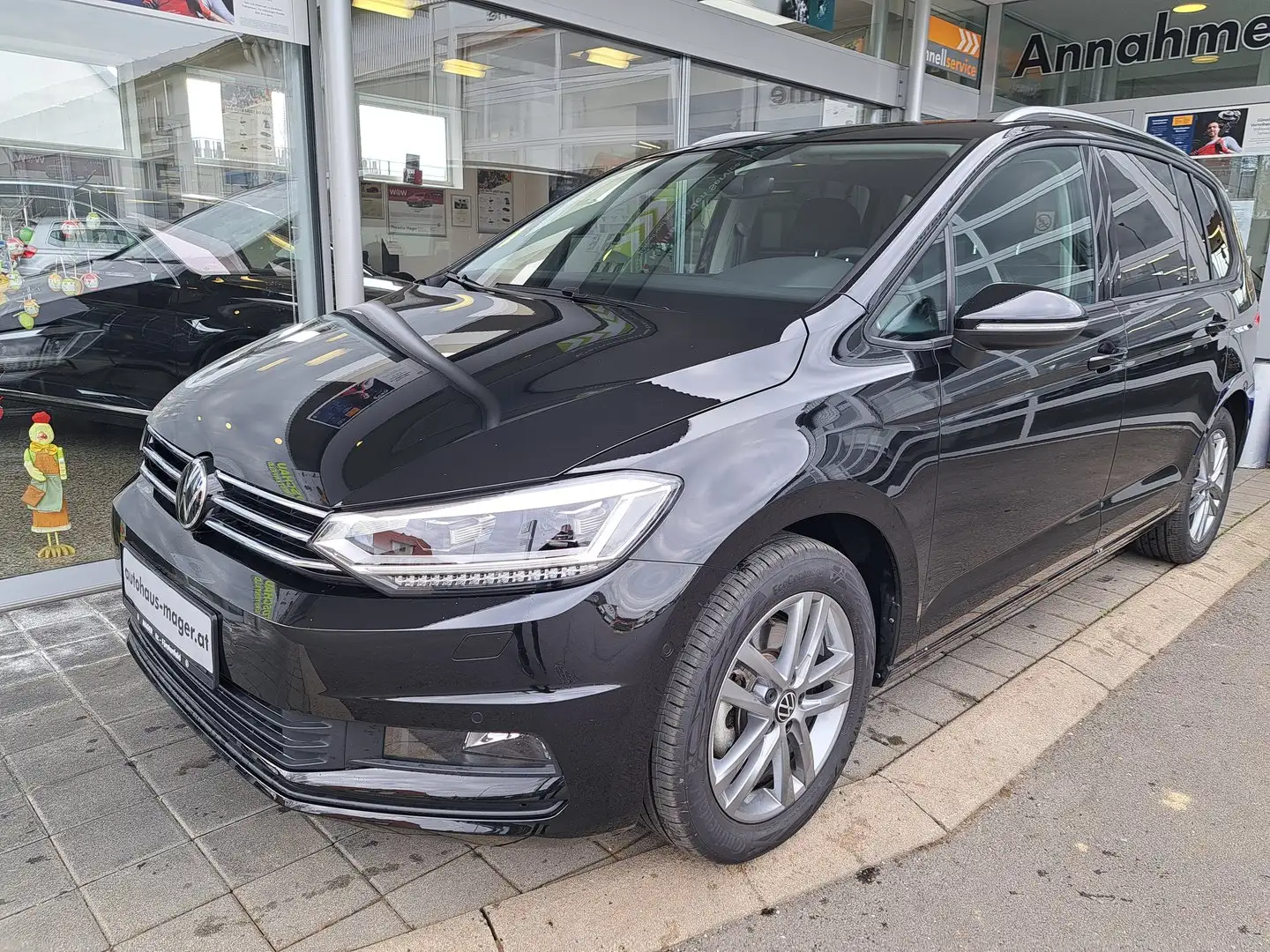 Volkswagen Touran Friends TSI DSG Schwarz - 1
