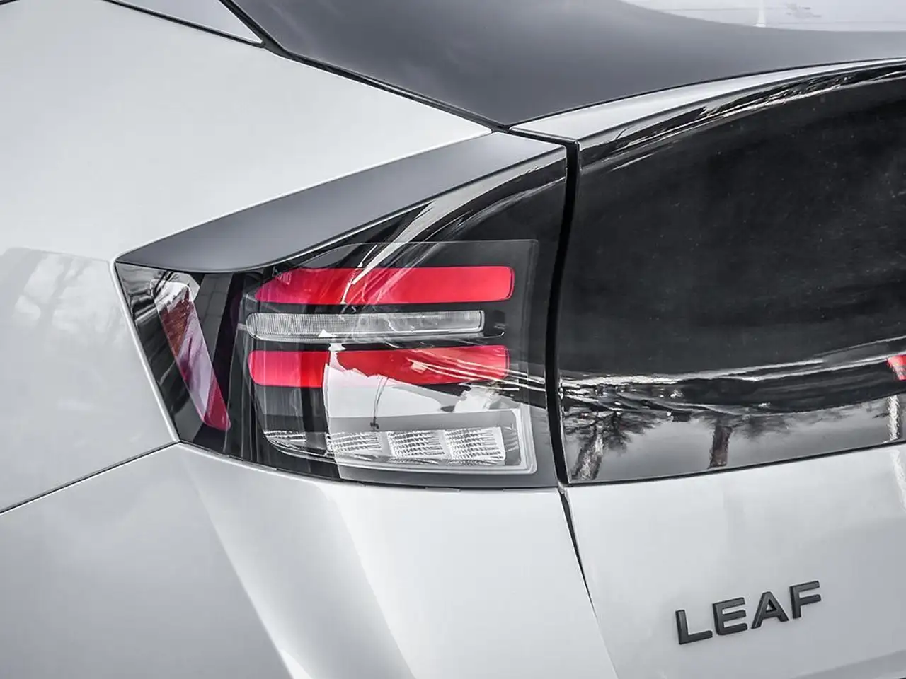 Nissan Leaf снимка Nissan Leaf