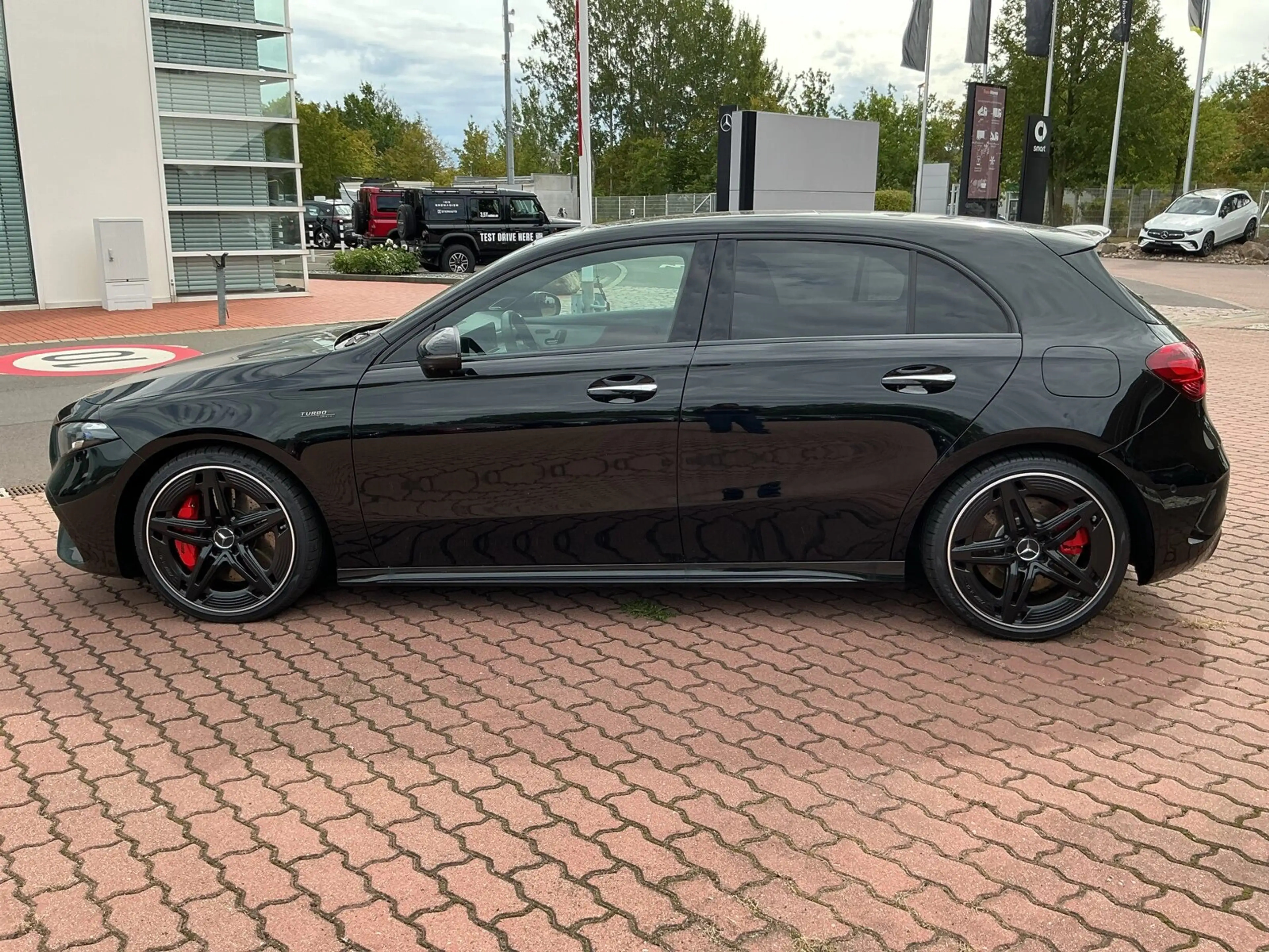 Mercedes-Benz A 35 AMG Mercedes-AMG A 35 4MATIC  AMG Line Navi/Pano.-Dach — photo 7