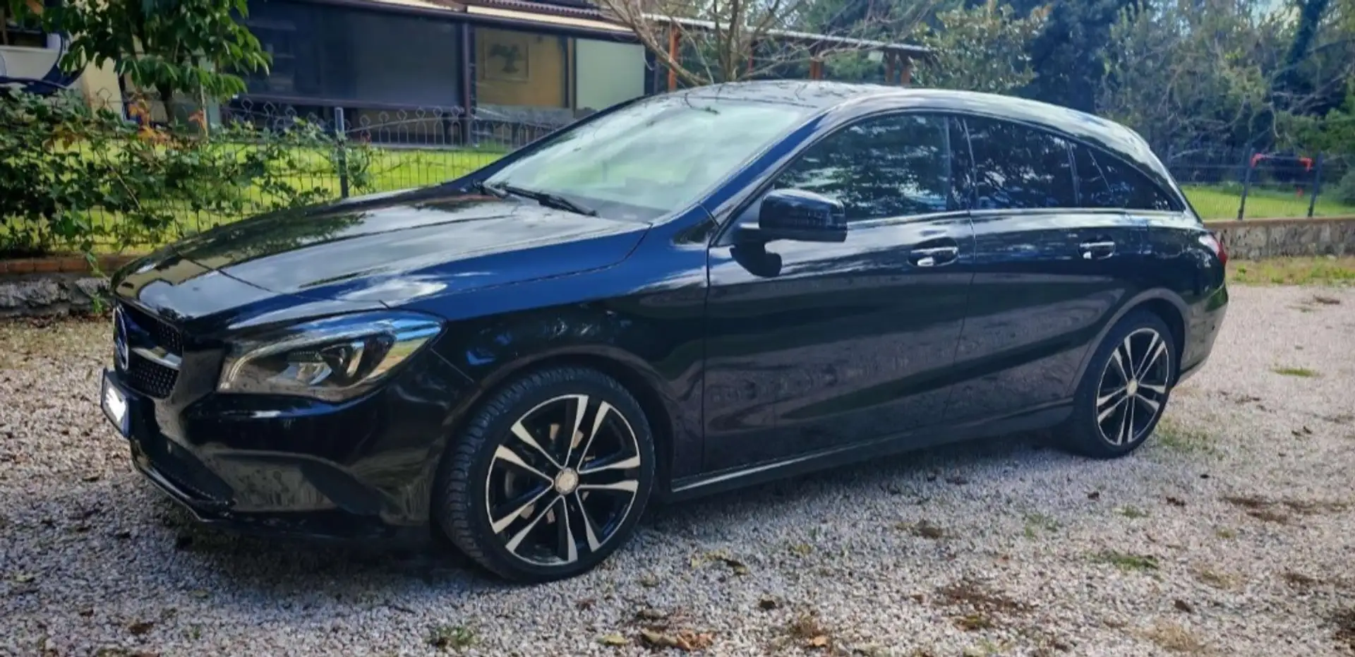 Mercedes-Benz CLA 200 Shooting Brake d Sport Activity edition auto - 2