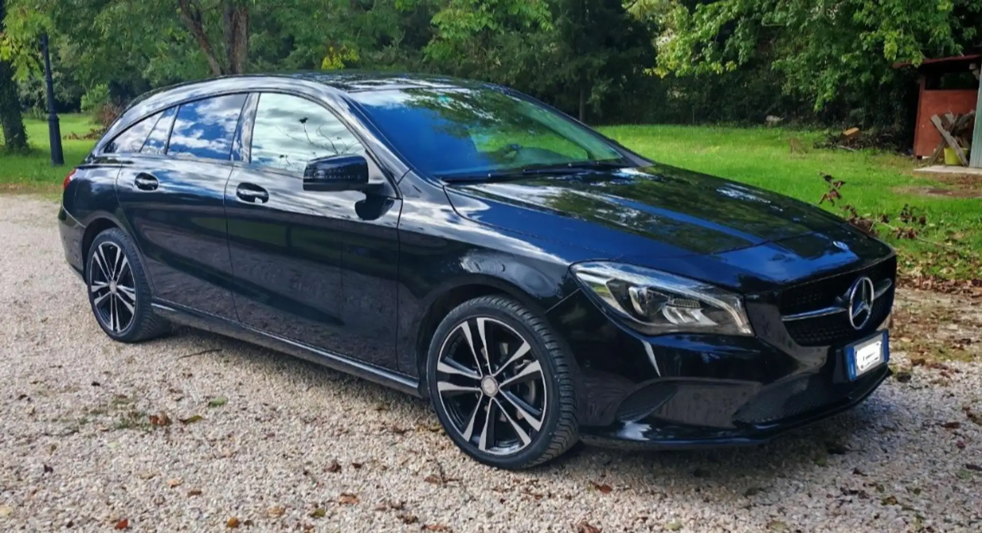 Mercedes-Benz CLA 200 Shooting Brake d Sport Activity edition auto - 1