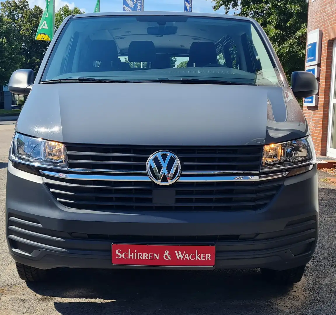 Volkswagen T6.1 Kombi lang FWD Grau - 2