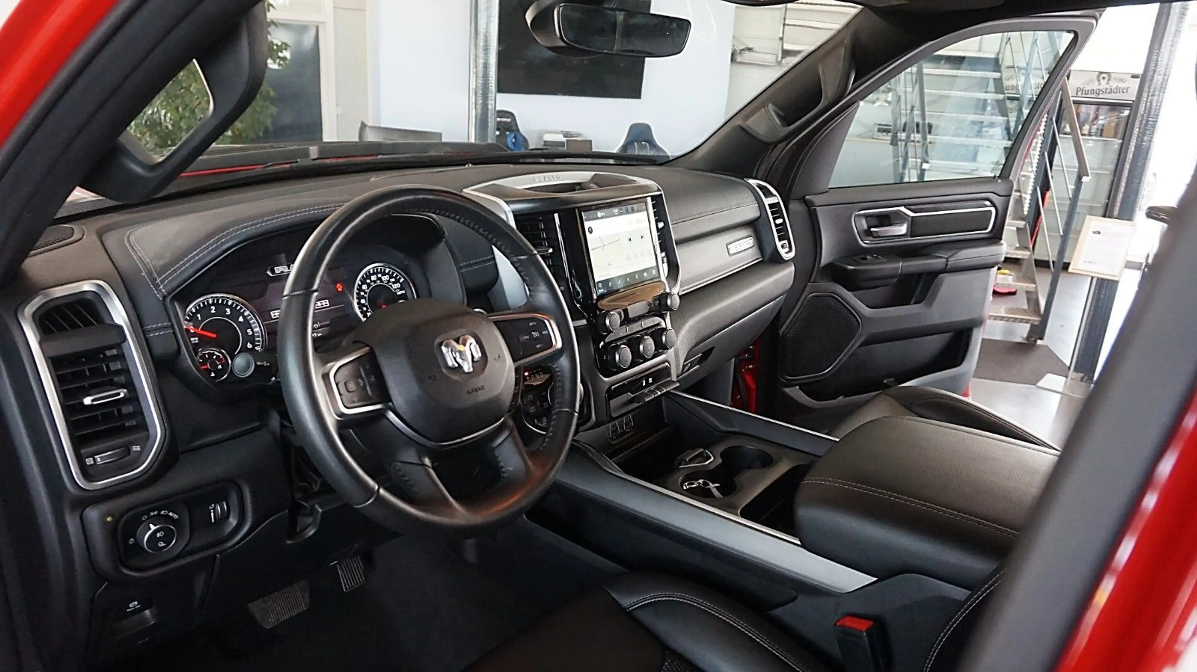 Dodge RAM 1500 HEMI 5.7l Crew-Cab*SPORT*Navi*Alu20*AHK — photo 8