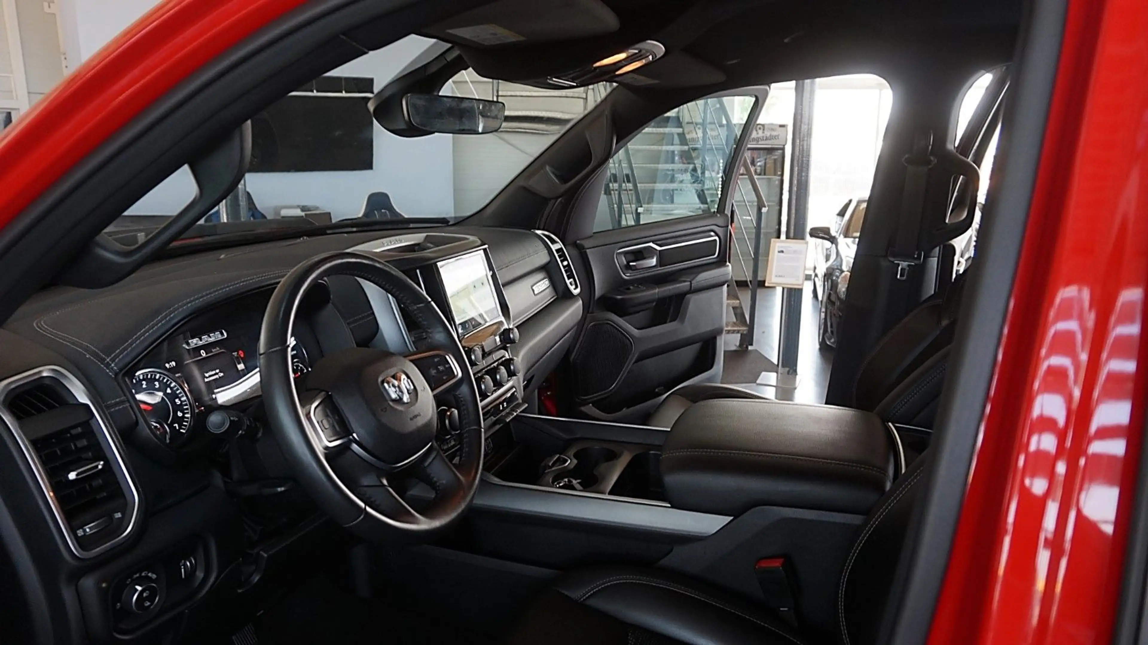 Dodge RAM 1500 HEMI 5.7l Crew-Cab*SPORT*Navi*Alu20*AHK — photo 13