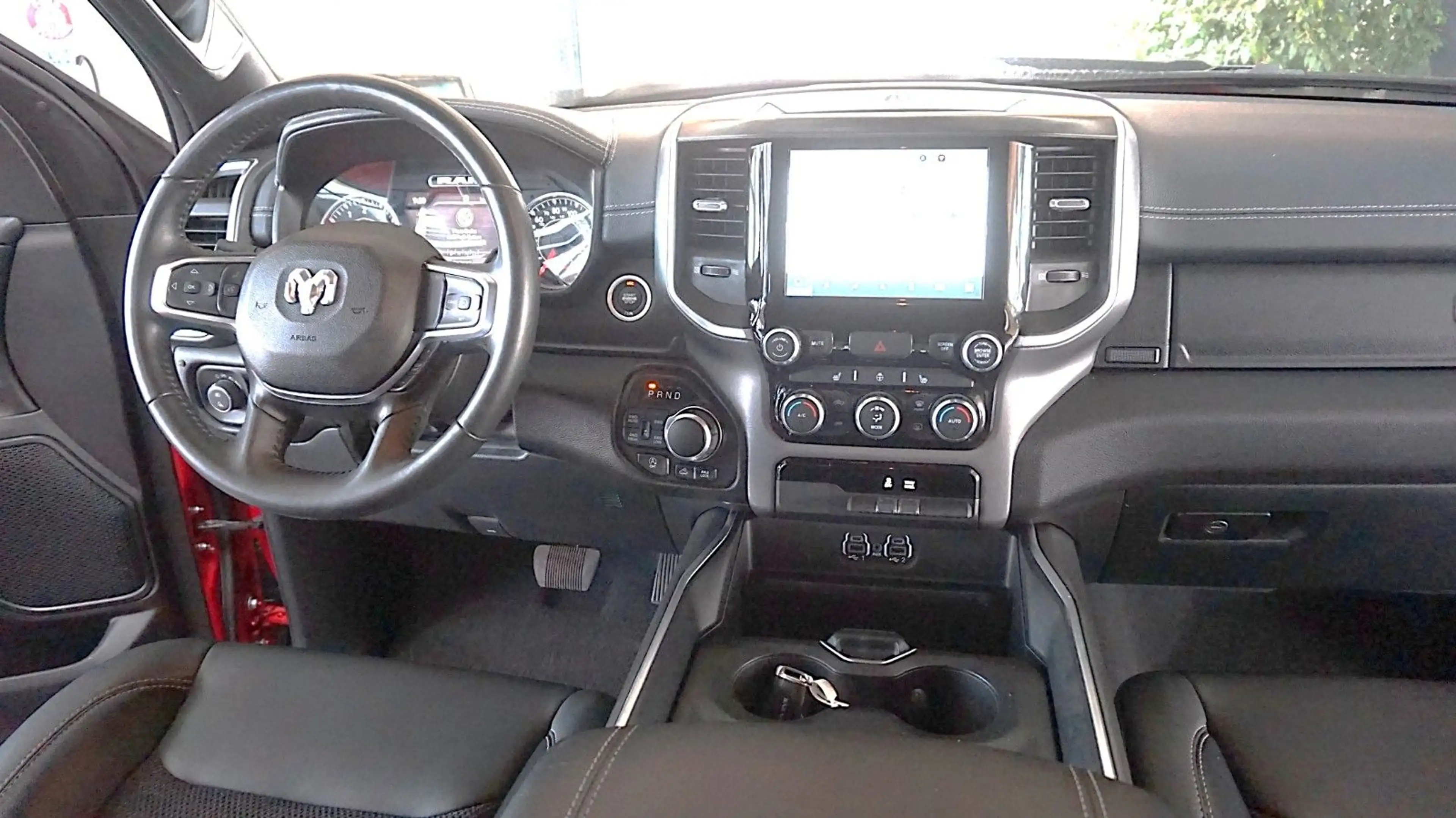 Dodge RAM 1500 HEMI 5.7l Crew-Cab*SPORT*Navi*Alu20*AHK — photo 9