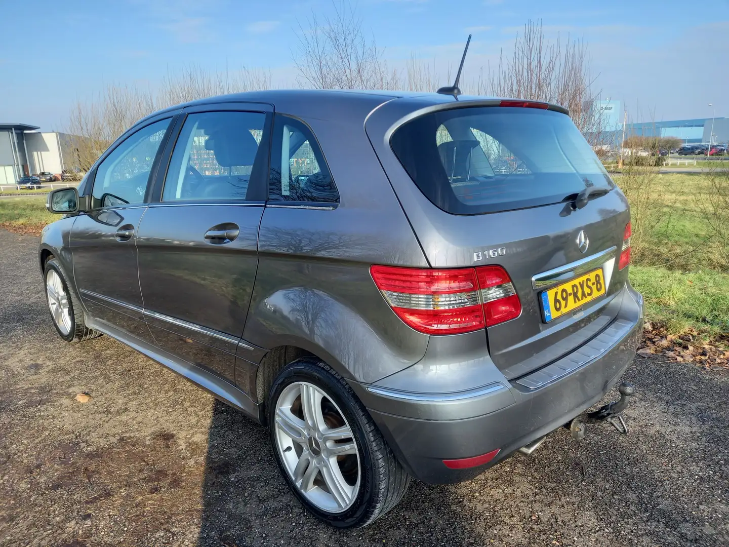 Mercedes-Benz B 160 BlueEFFICIENCY Business Class Grau - 2