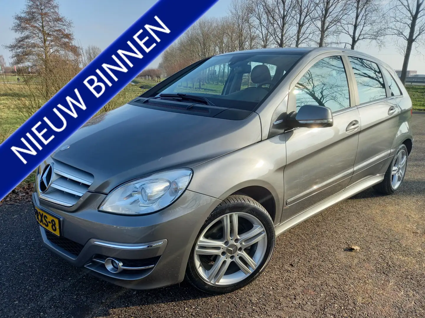 Mercedes-Benz B 160 BlueEFFICIENCY Business Class Grau - 1