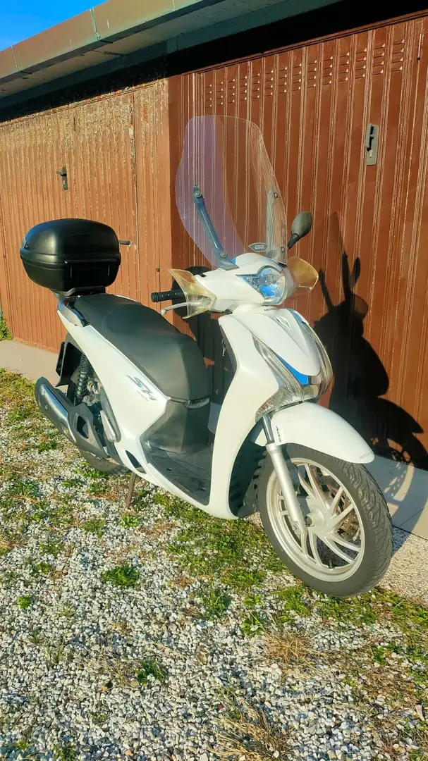 Honda SH 150i abs bijela - 1