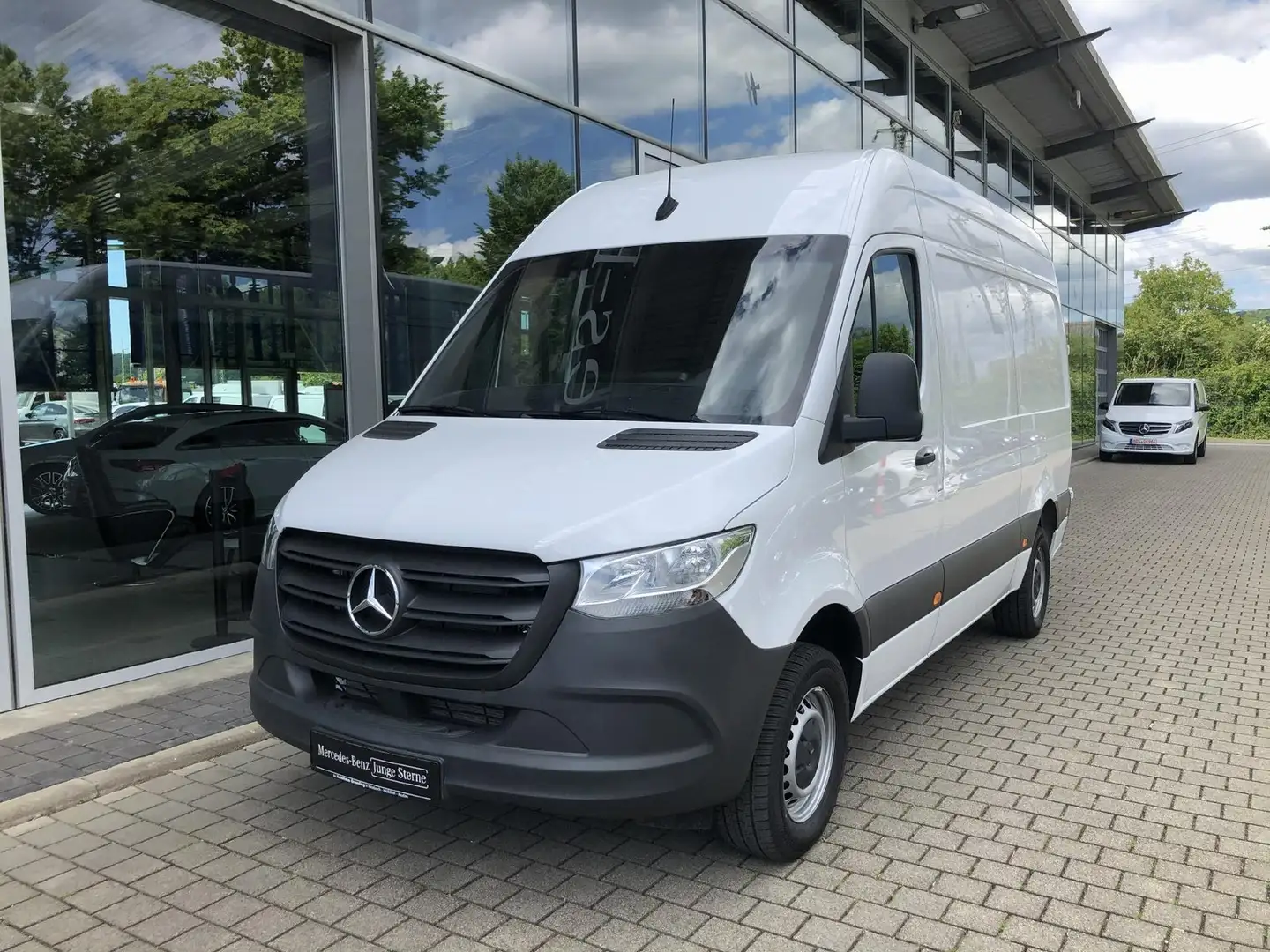 Mercedes-Benz Sprinter 317 CDI KA Hoch Navi*AHK*Kamera*Standh. Weiß - 2