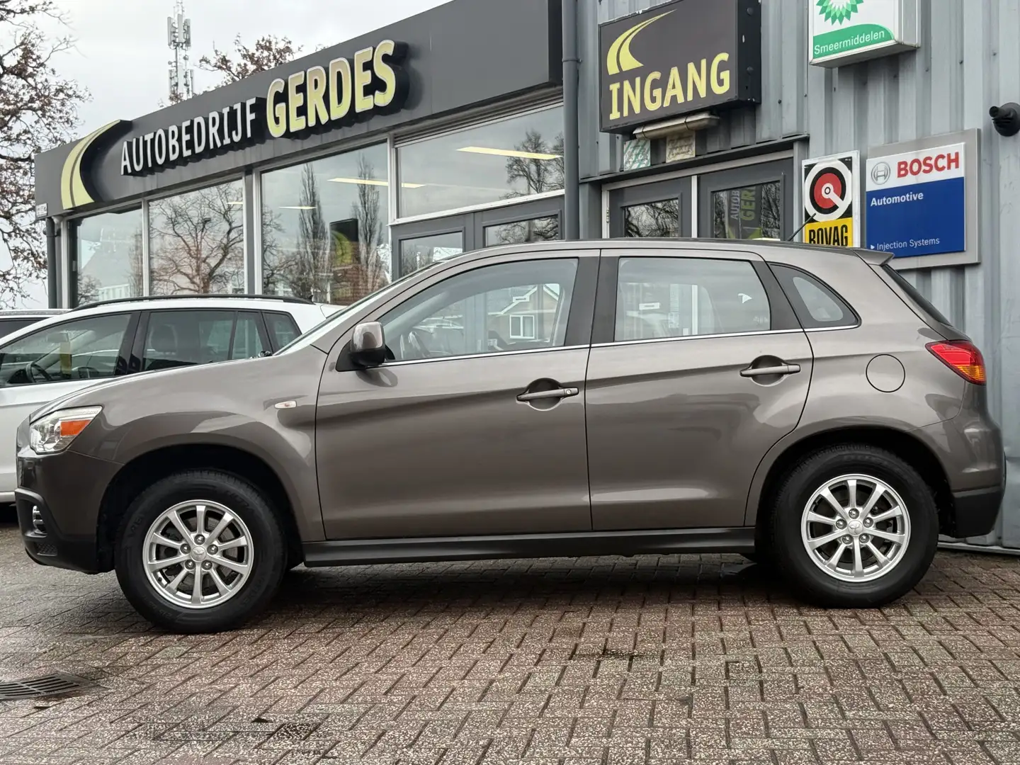 Mitsubishi ASX 1.6 Intro Edition ClearTec | DEALER ONDERHOUDEN | Marrón - 2